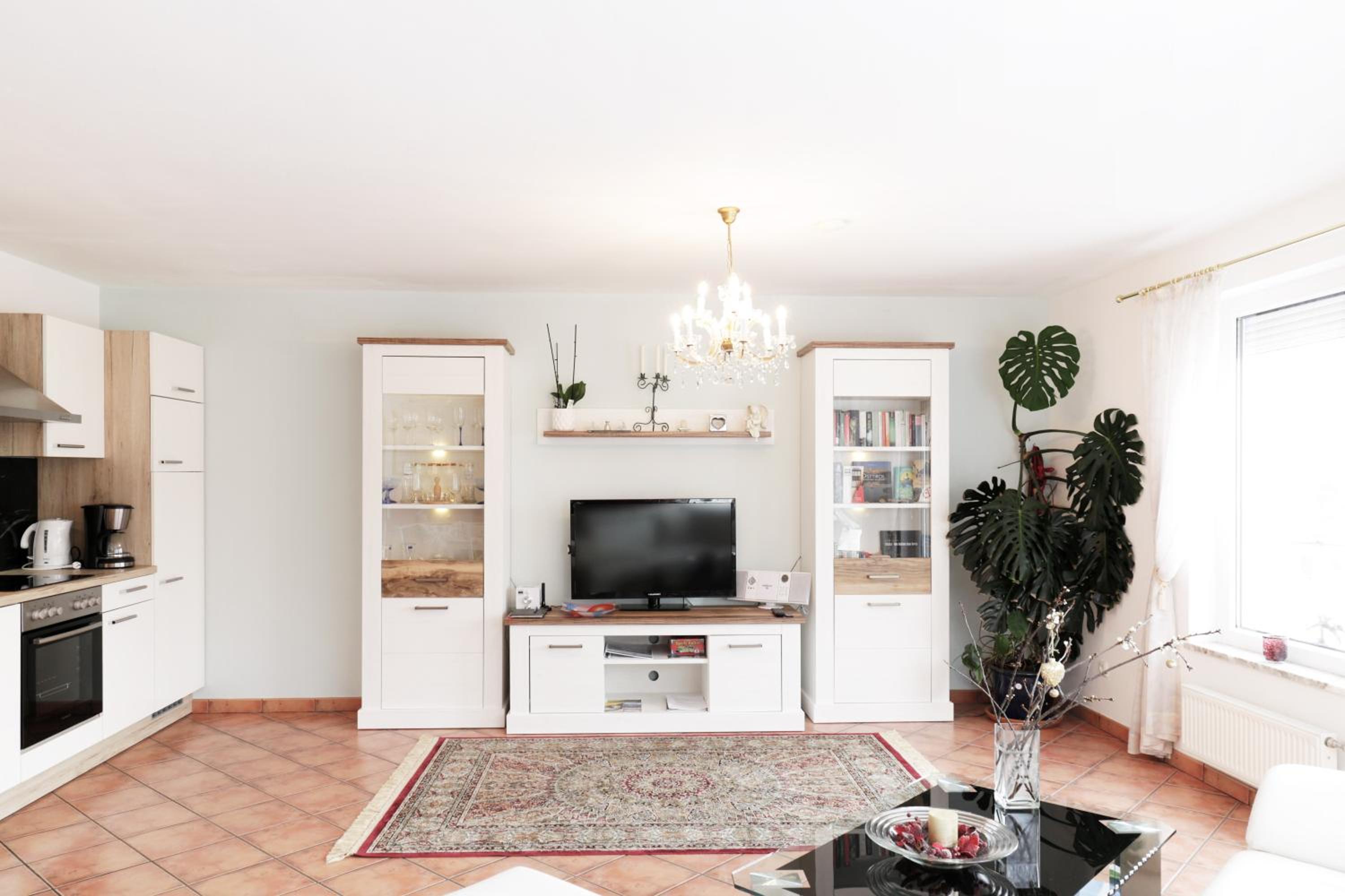 One-Bedroom Apartment with Balcony and Terrace photo 1