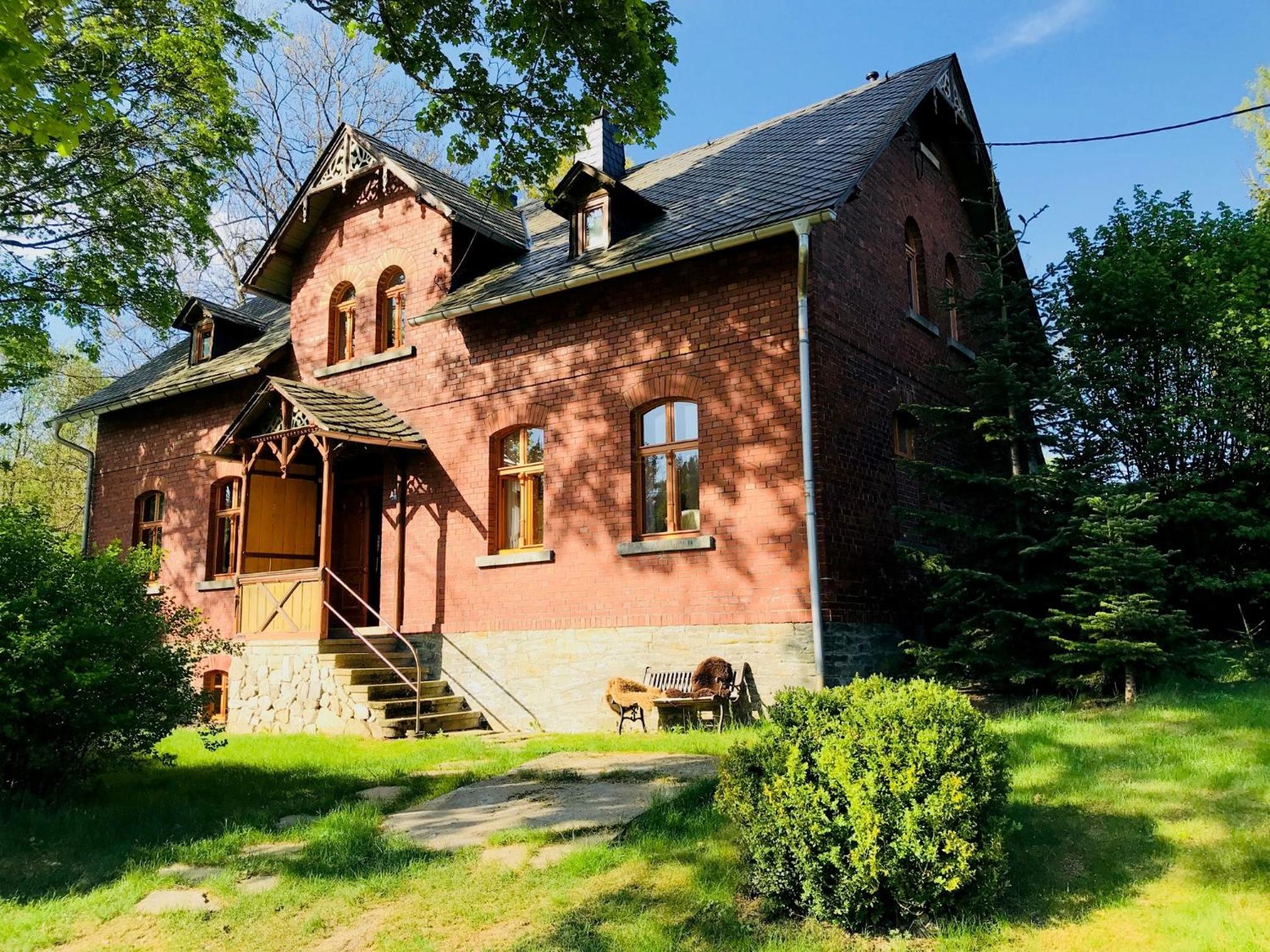 Four-Bedroom House photo 2