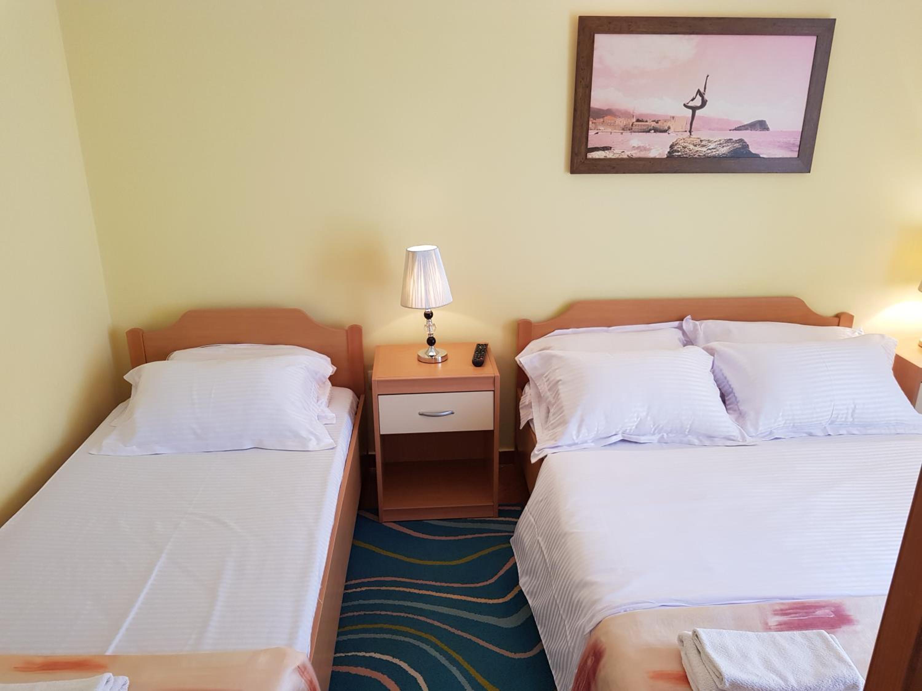 One-Bedroom Apartment with Balcony (3 Adults) photo 1