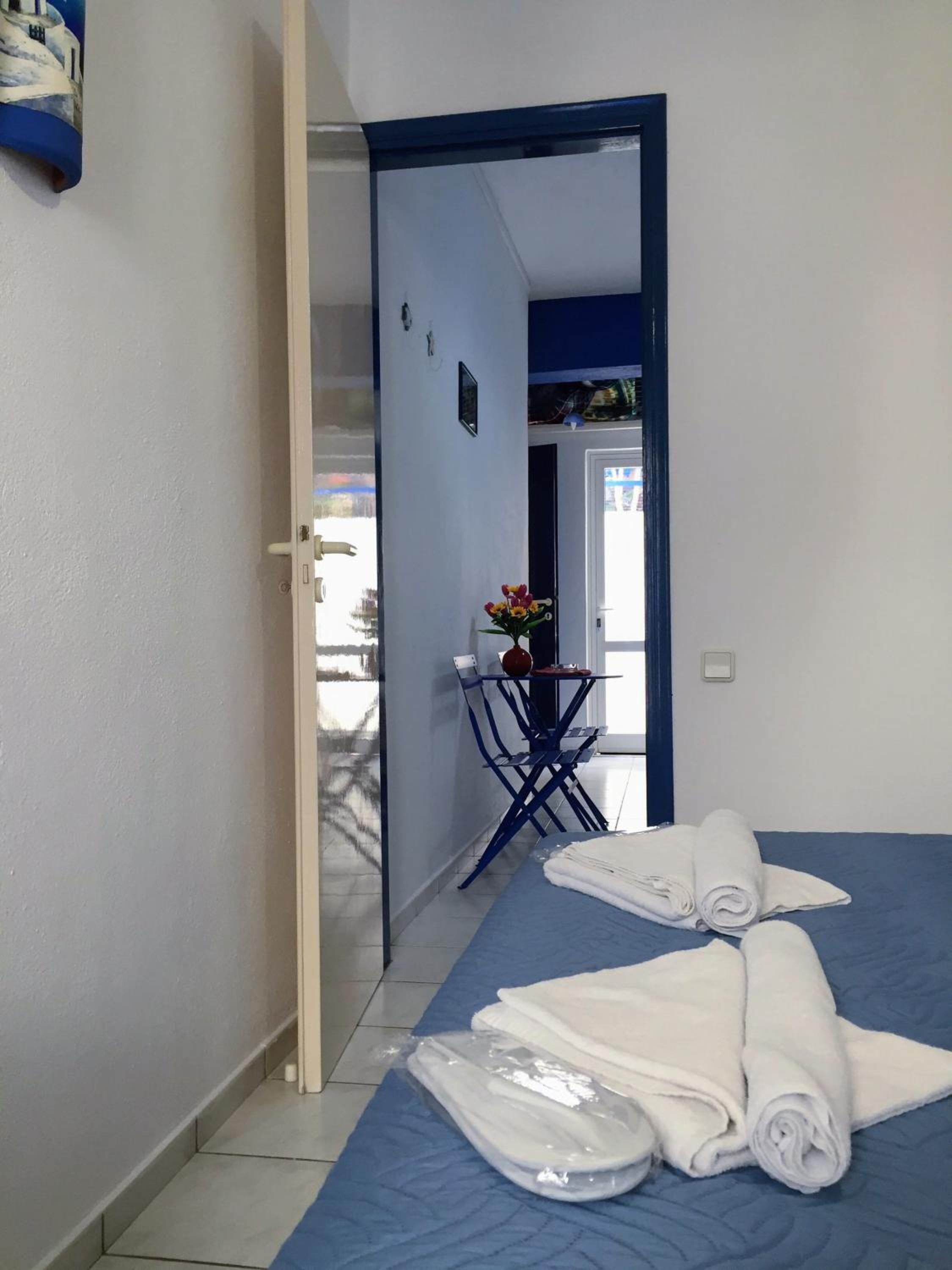 Apartment (3 Adults)