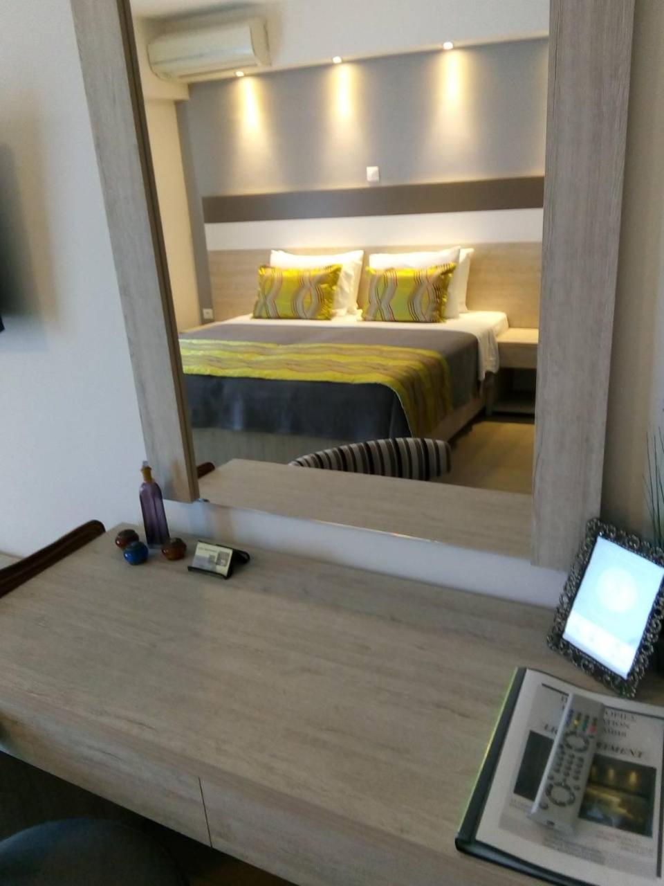 Studio Apartment - Photo 20