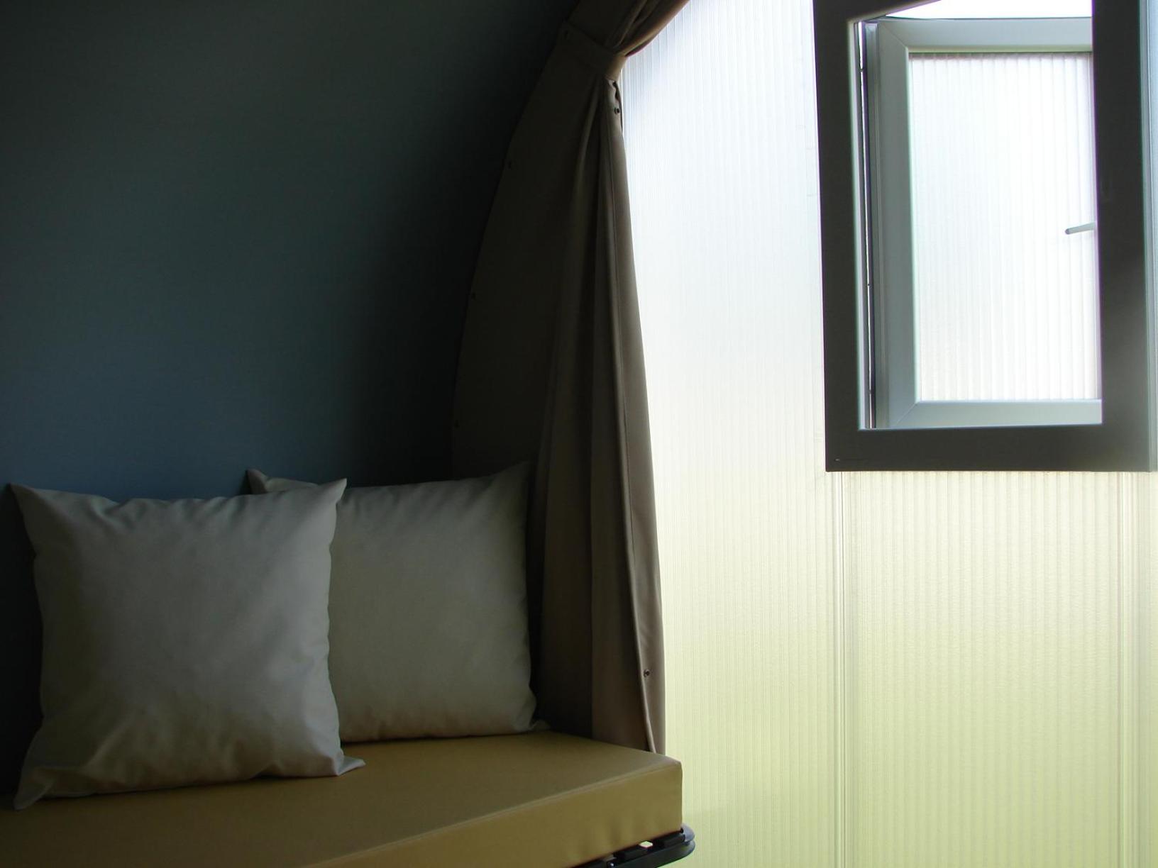 Tent (2/4 Persons) photo 2