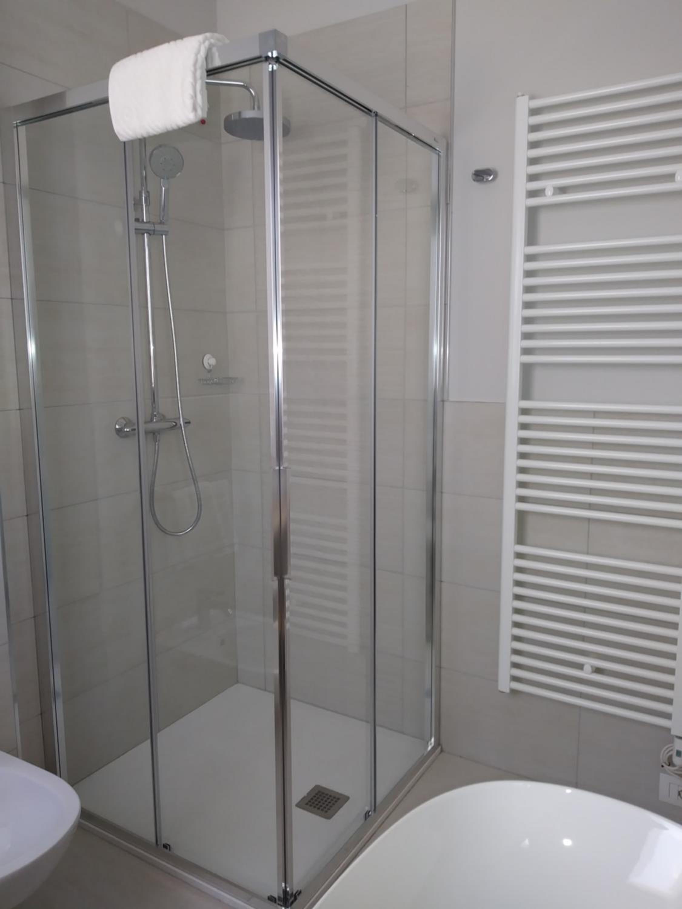 Budget Double or Twin Room photo 3