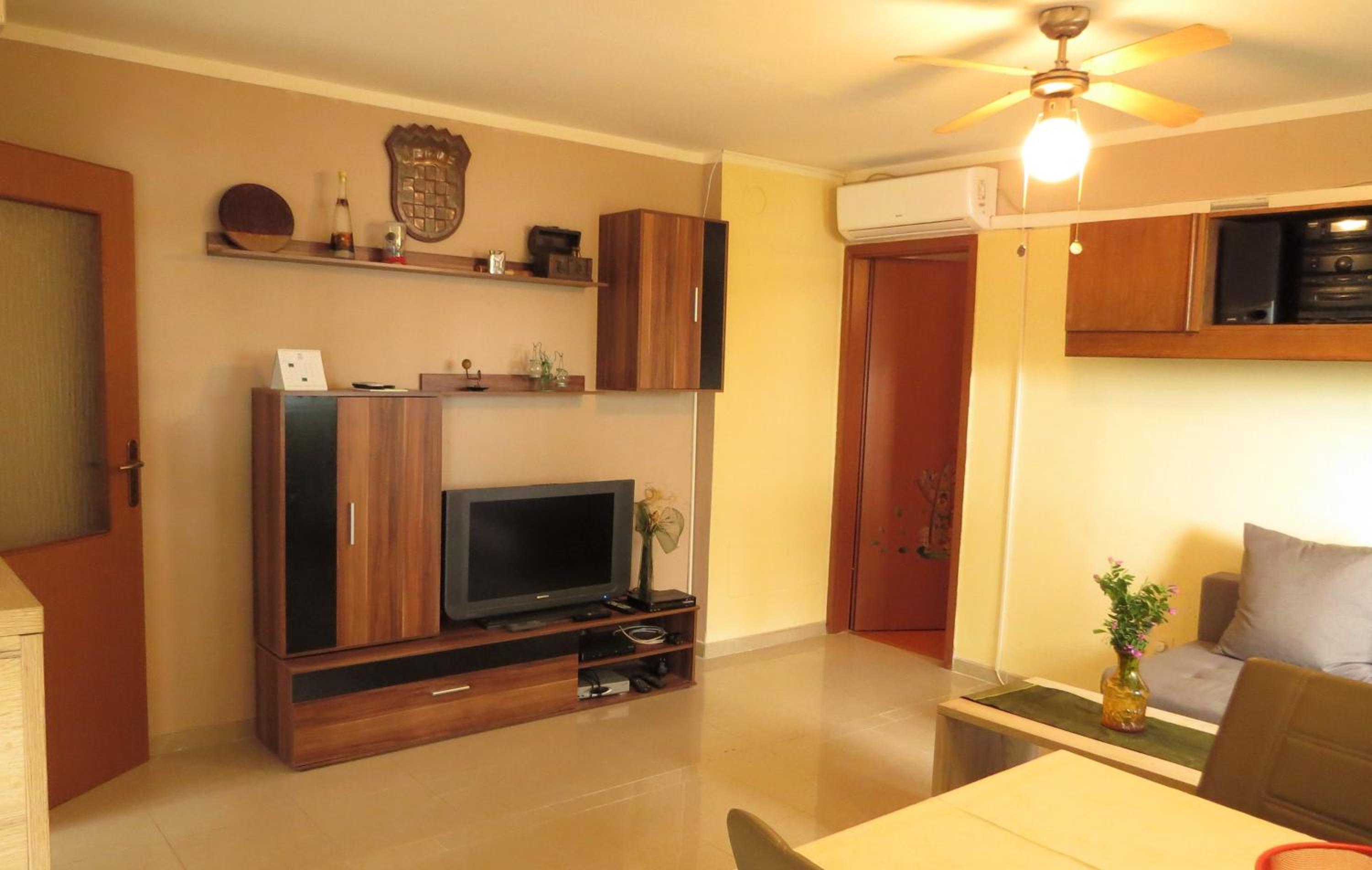 Apartment With Sea View