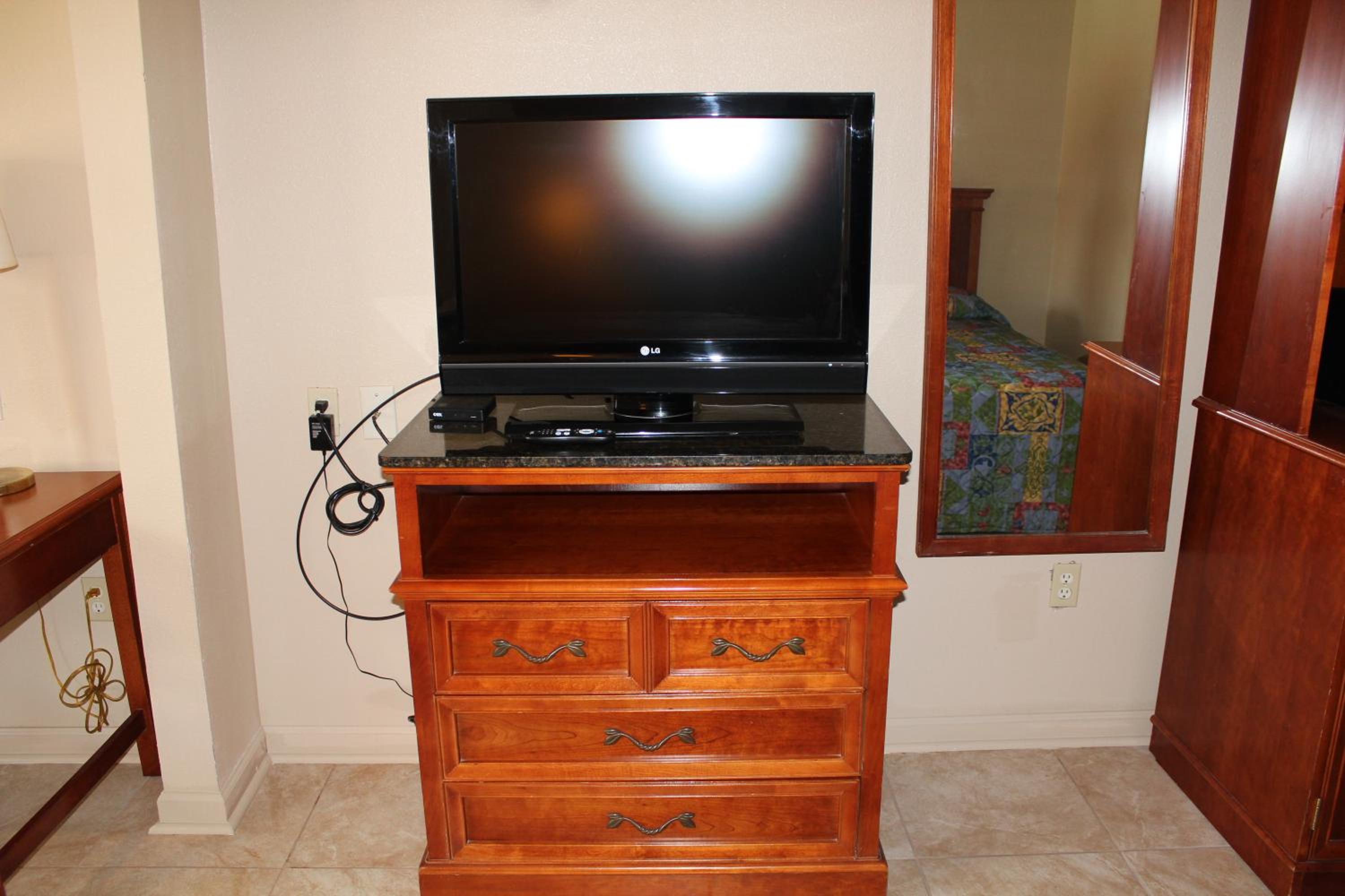 Deluxe King Suite