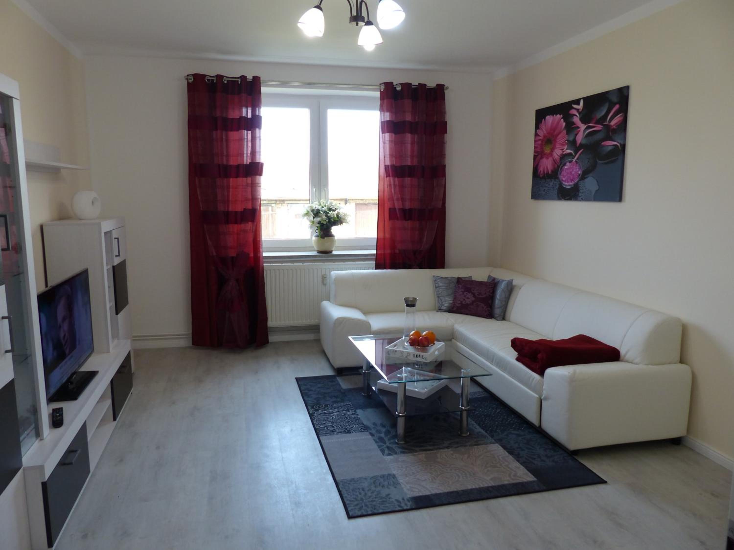 Apartment photo 3