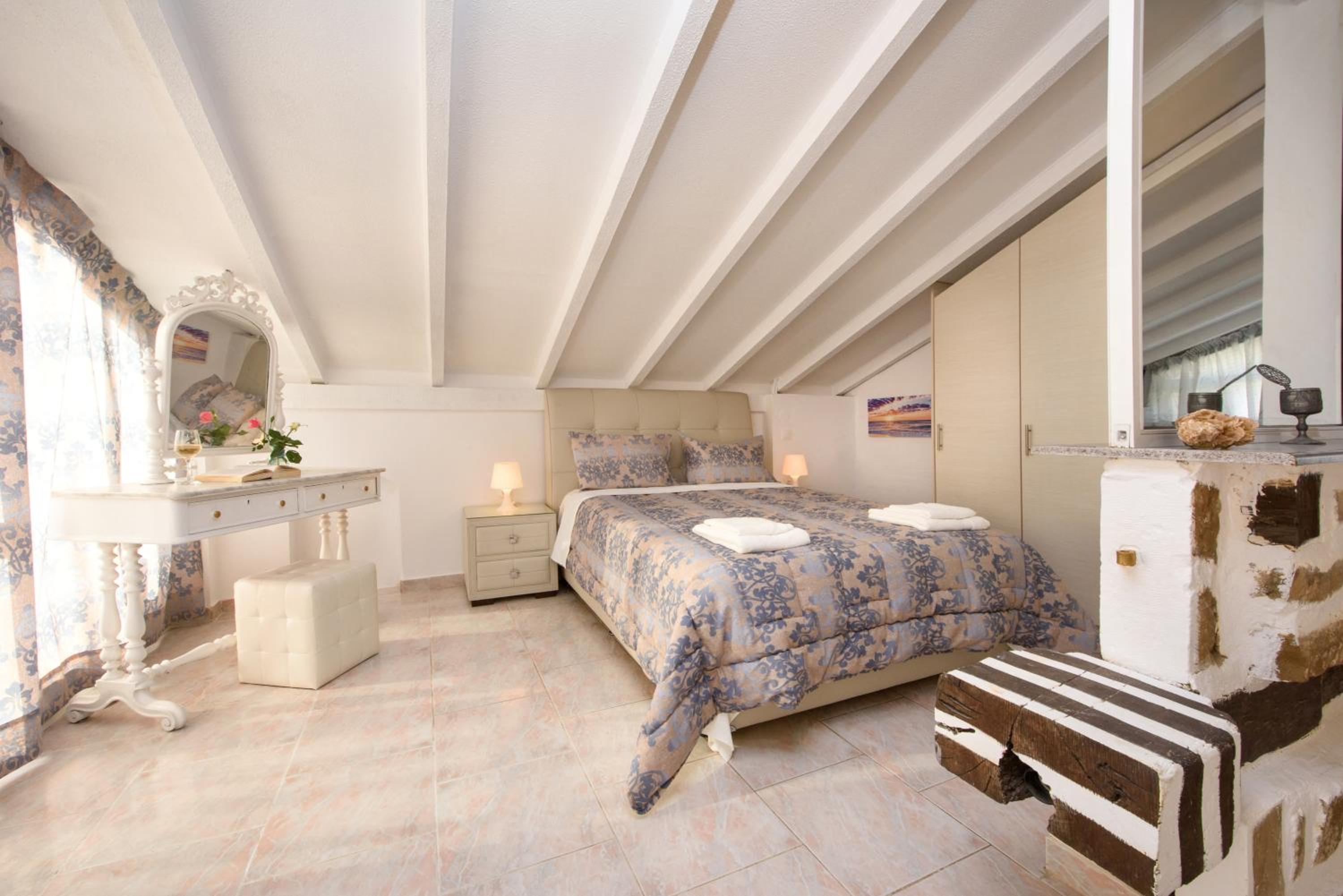 Loft photo 1
