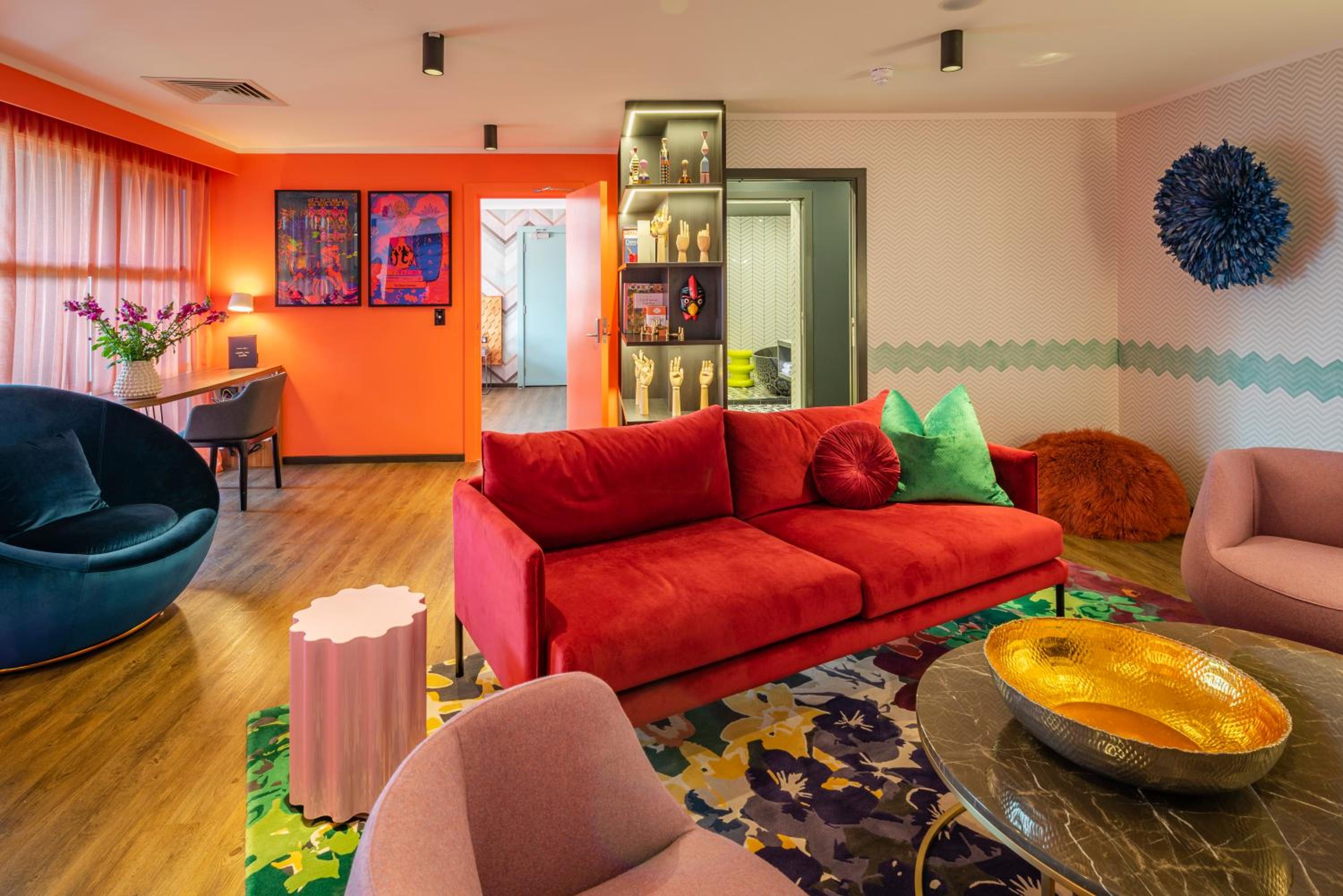 Suite - Ziggy photo 2