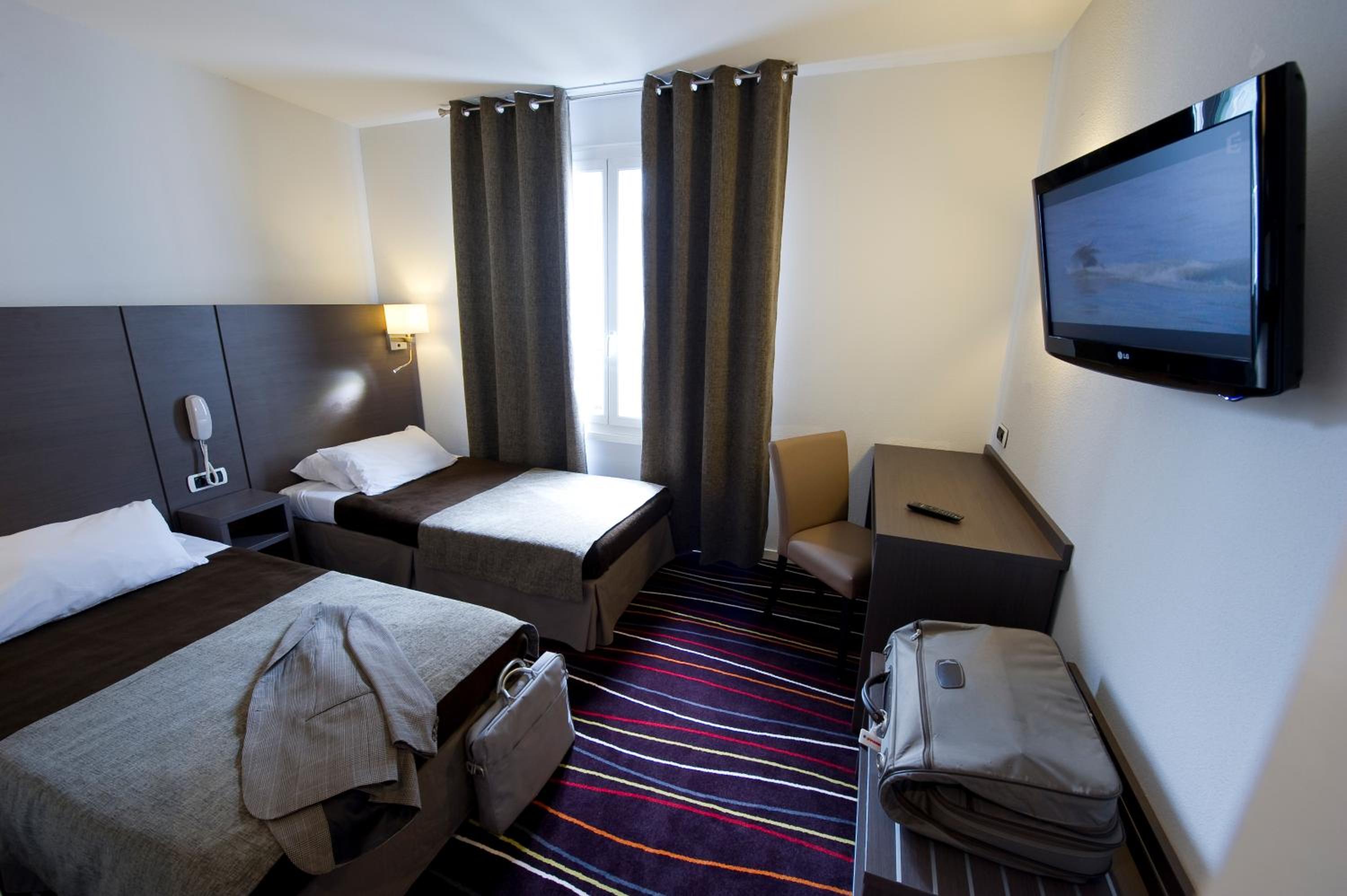 Triple Room - Photo 15