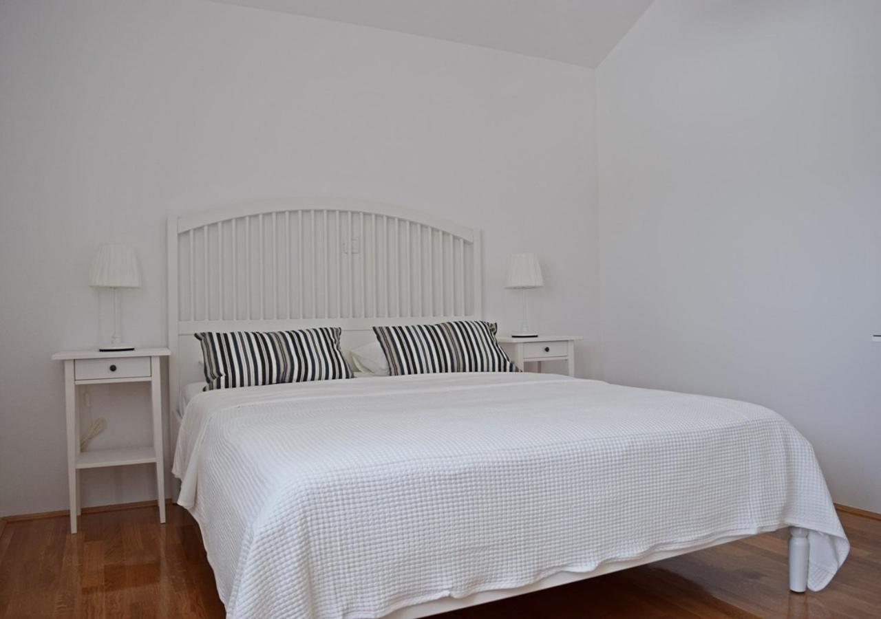 Superior Apartment photo 1
