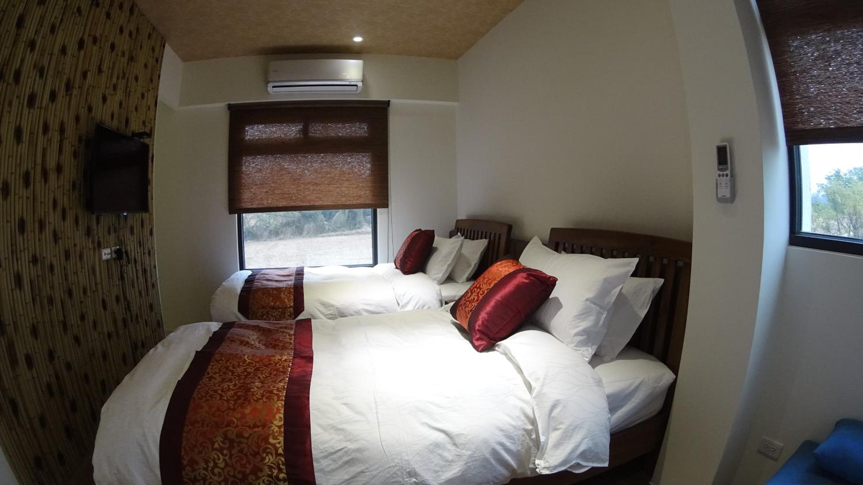 Double or Twin Room with Extra Bed photo 3
