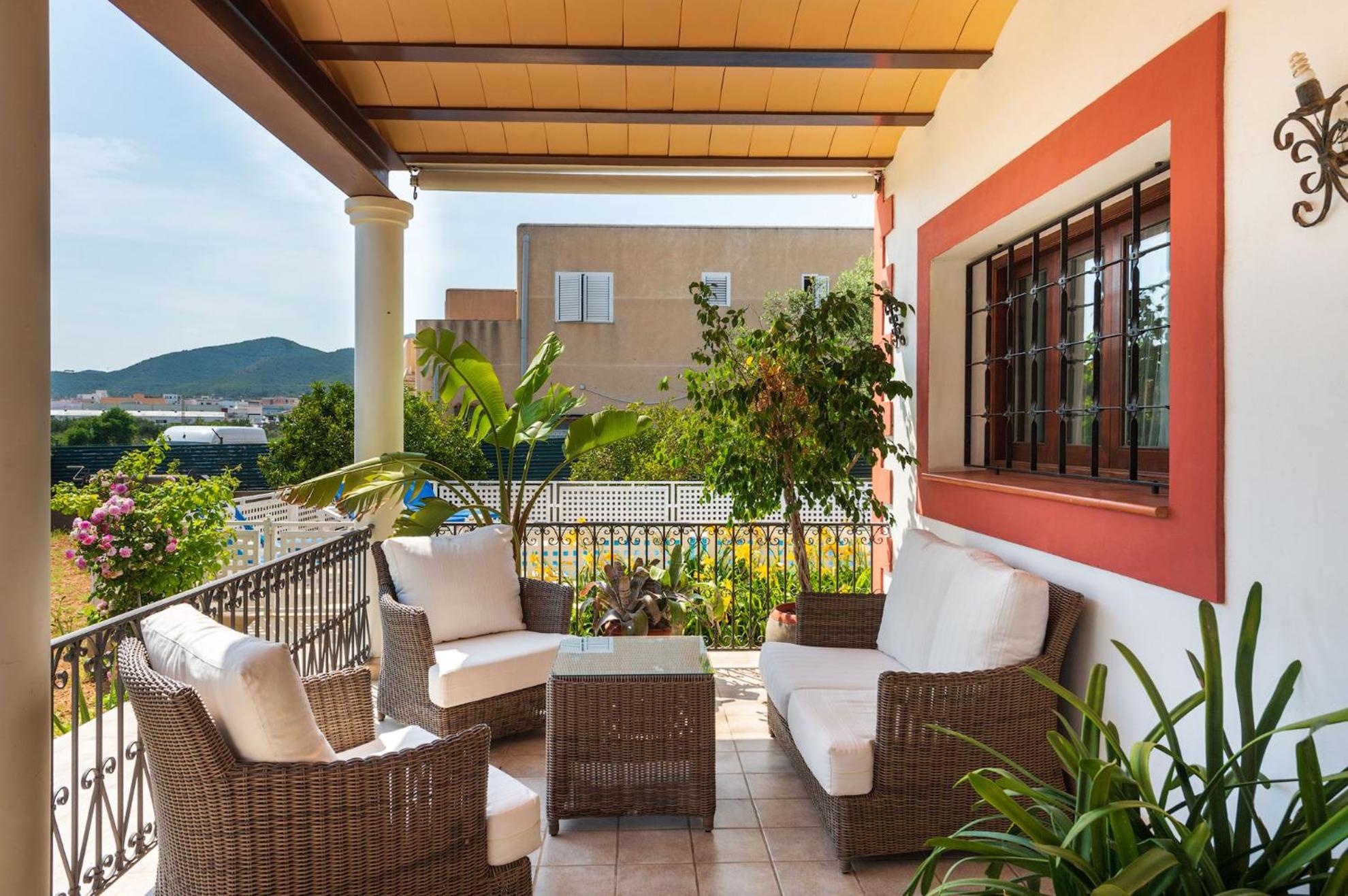 Villa photo 3
