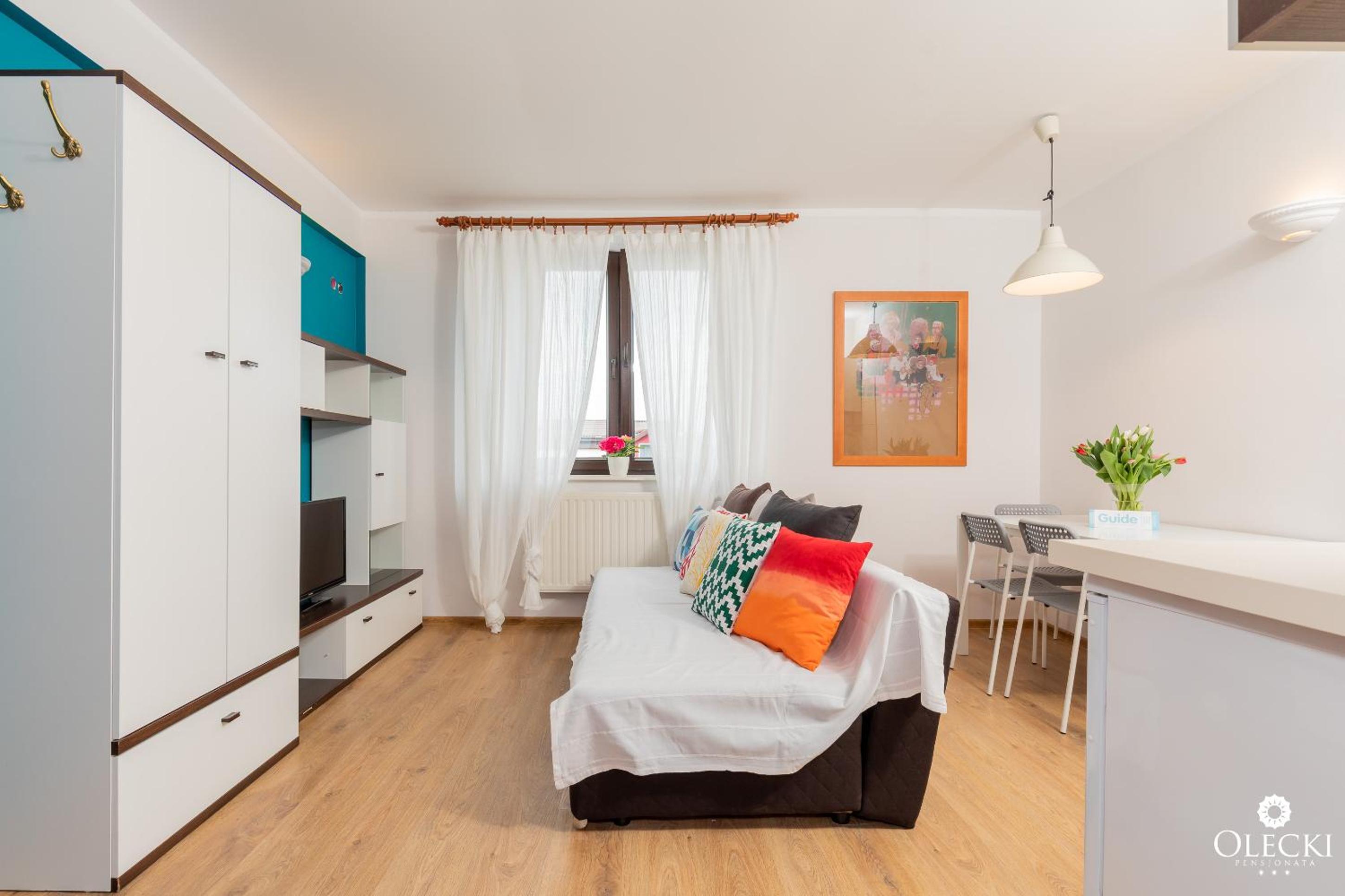 Double Room - Photo 4