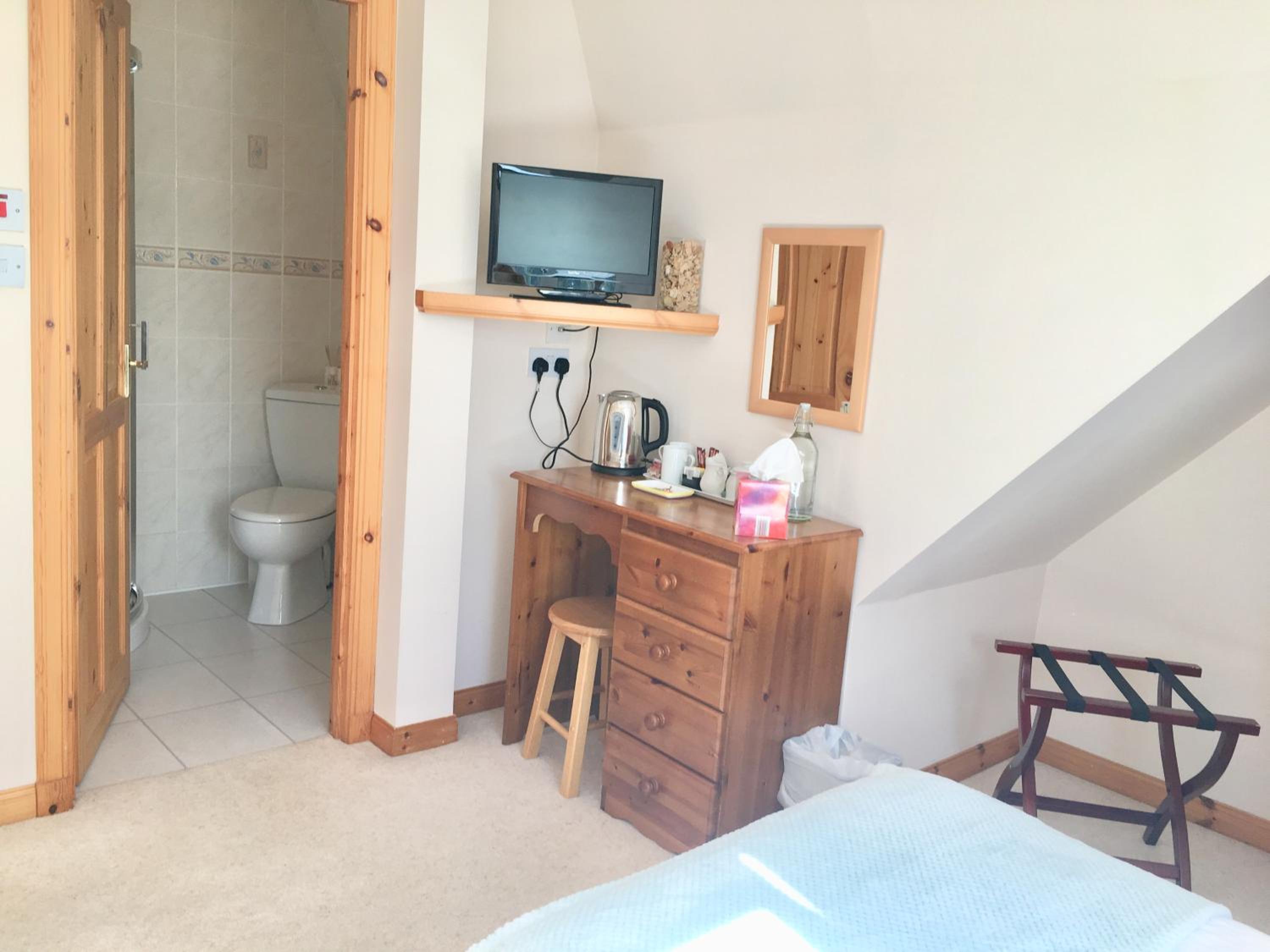 Twin Room with Sea View - Photo 7