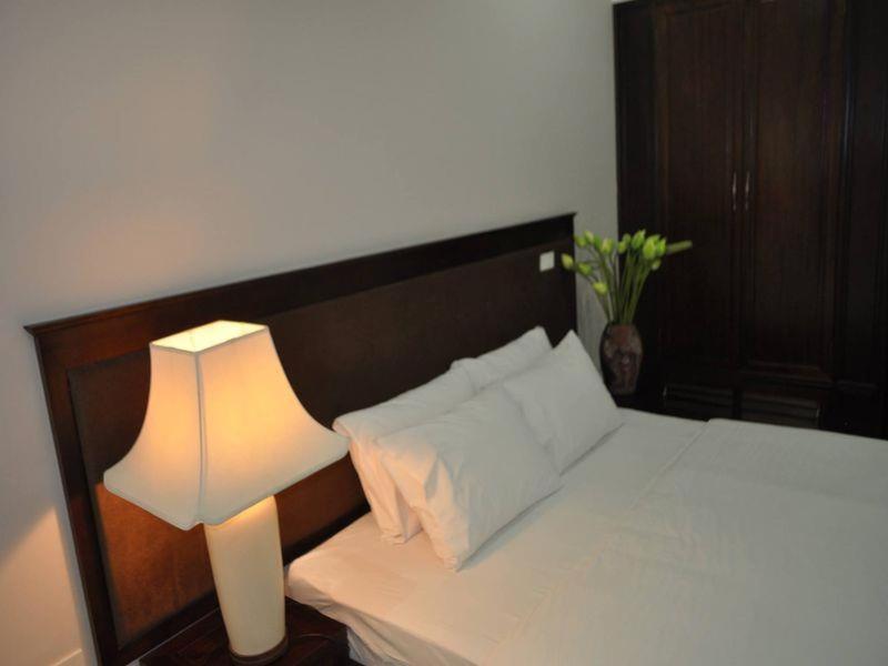 Standard King Room photo 2