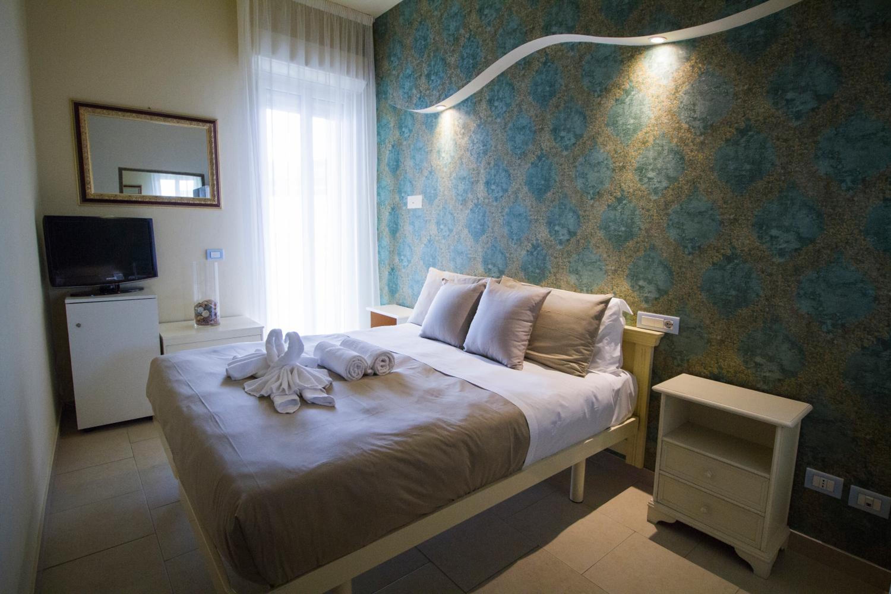 Large Single Room photo 1