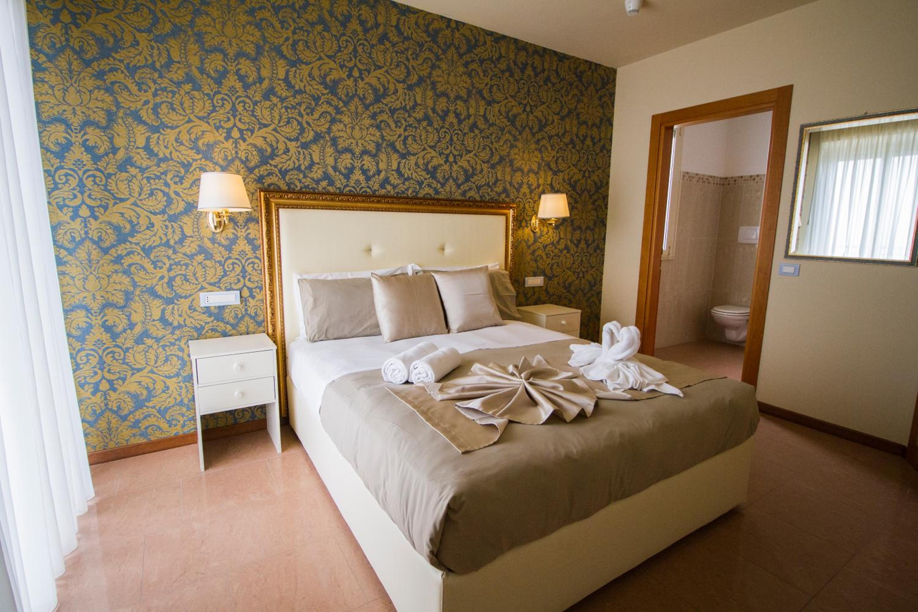Superior Double Room photo 1