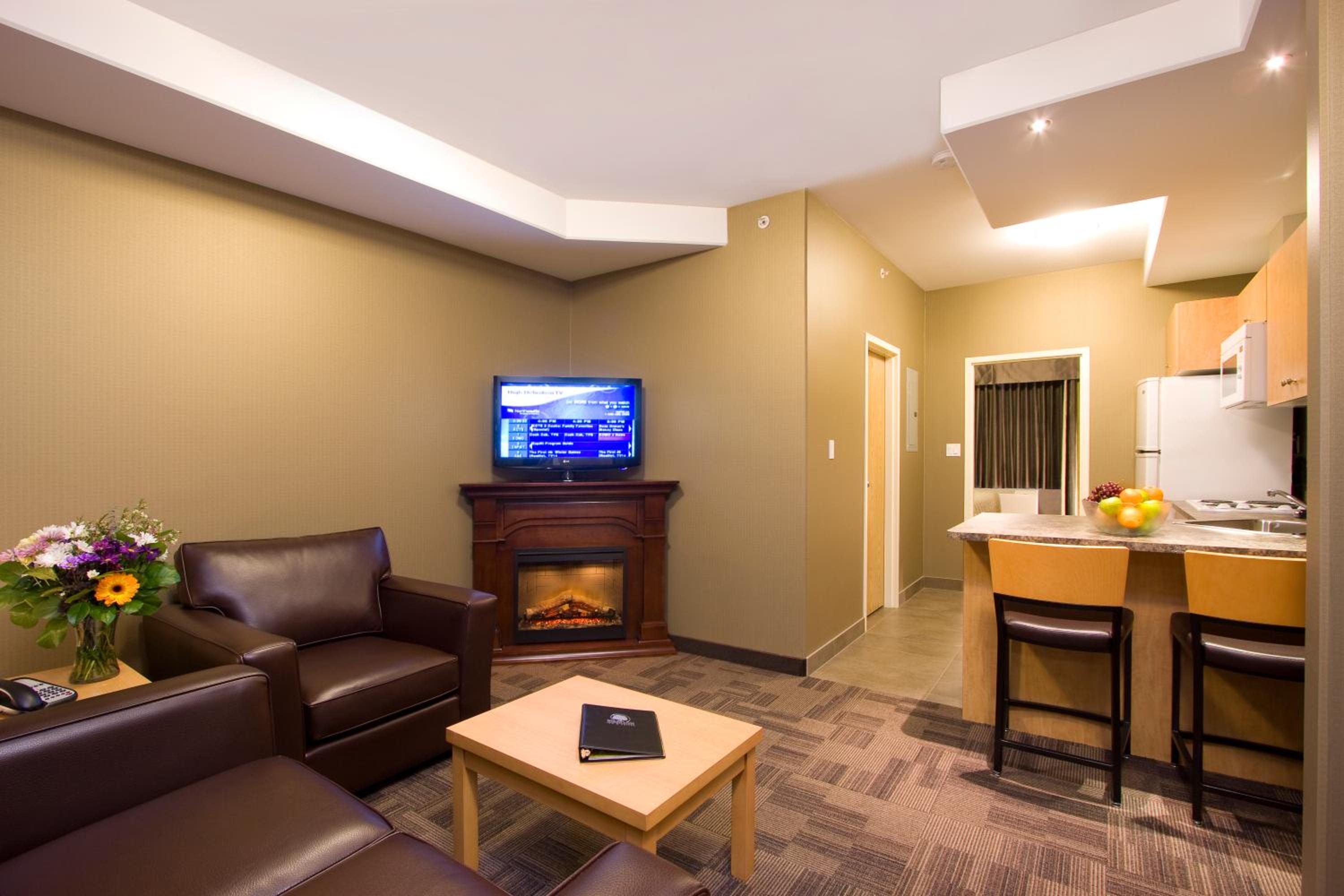 Executive Suite - Photo 1