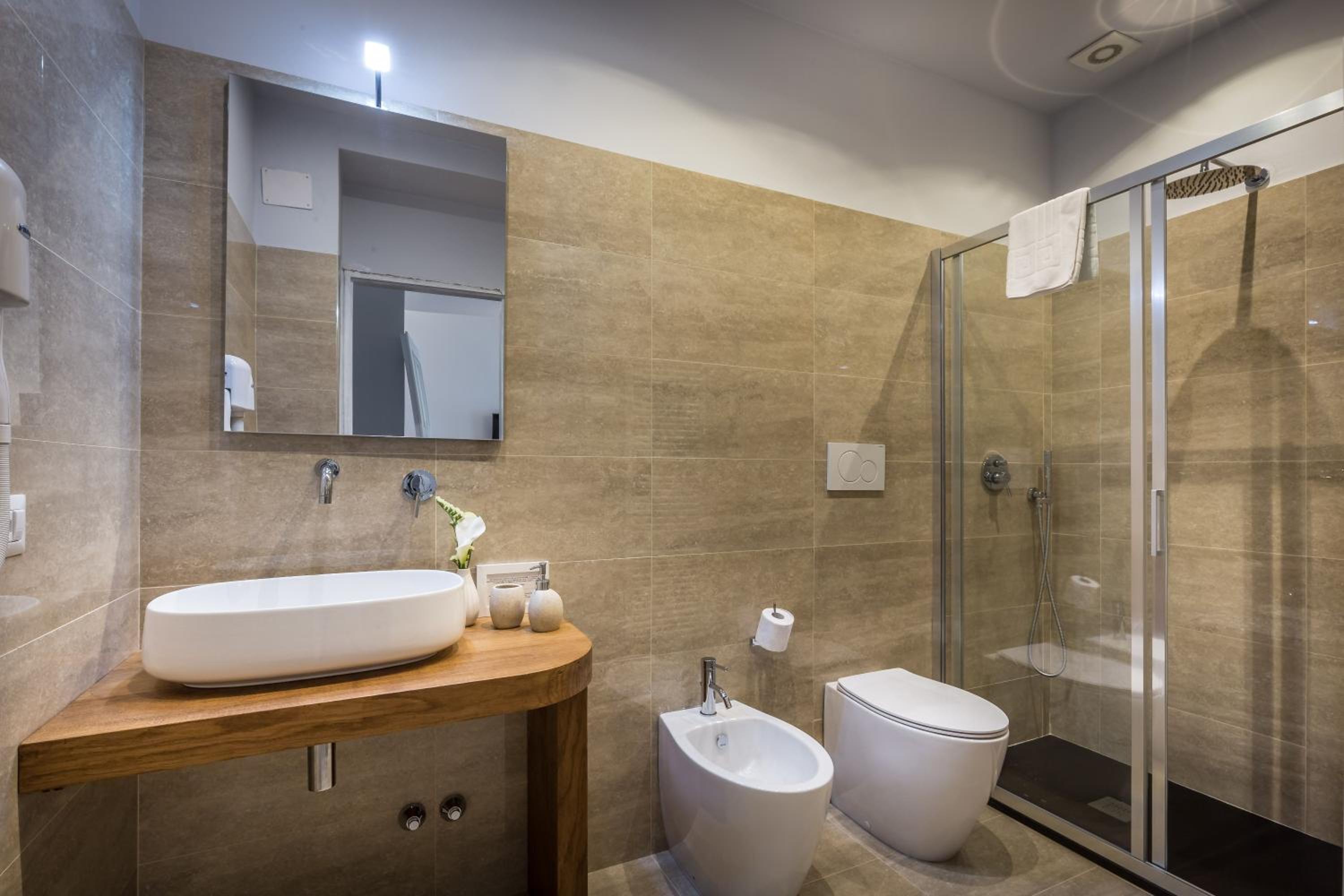 Deluxe Triple Room photo 3