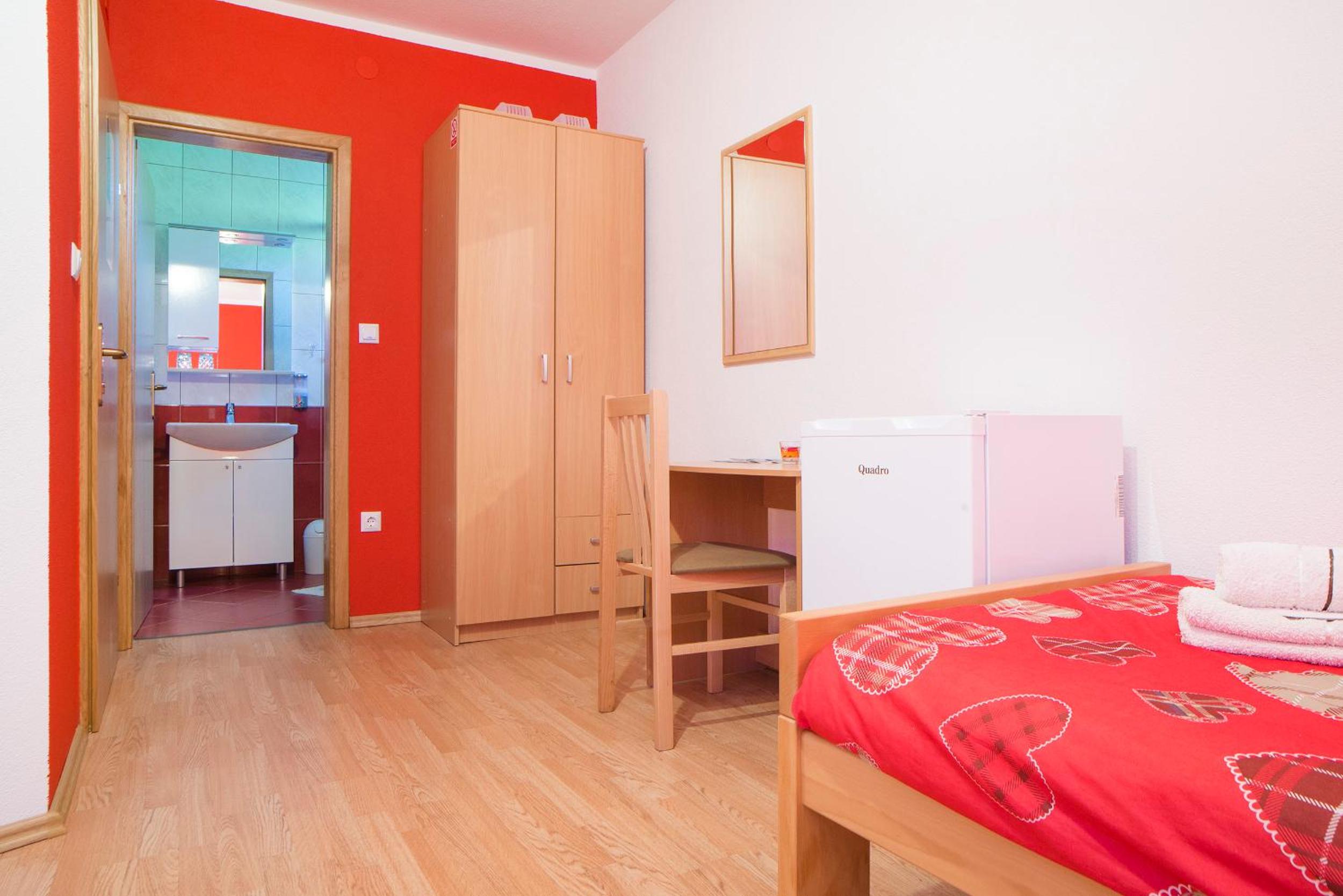 Double or Twin Room with Private Bathroom photo 1