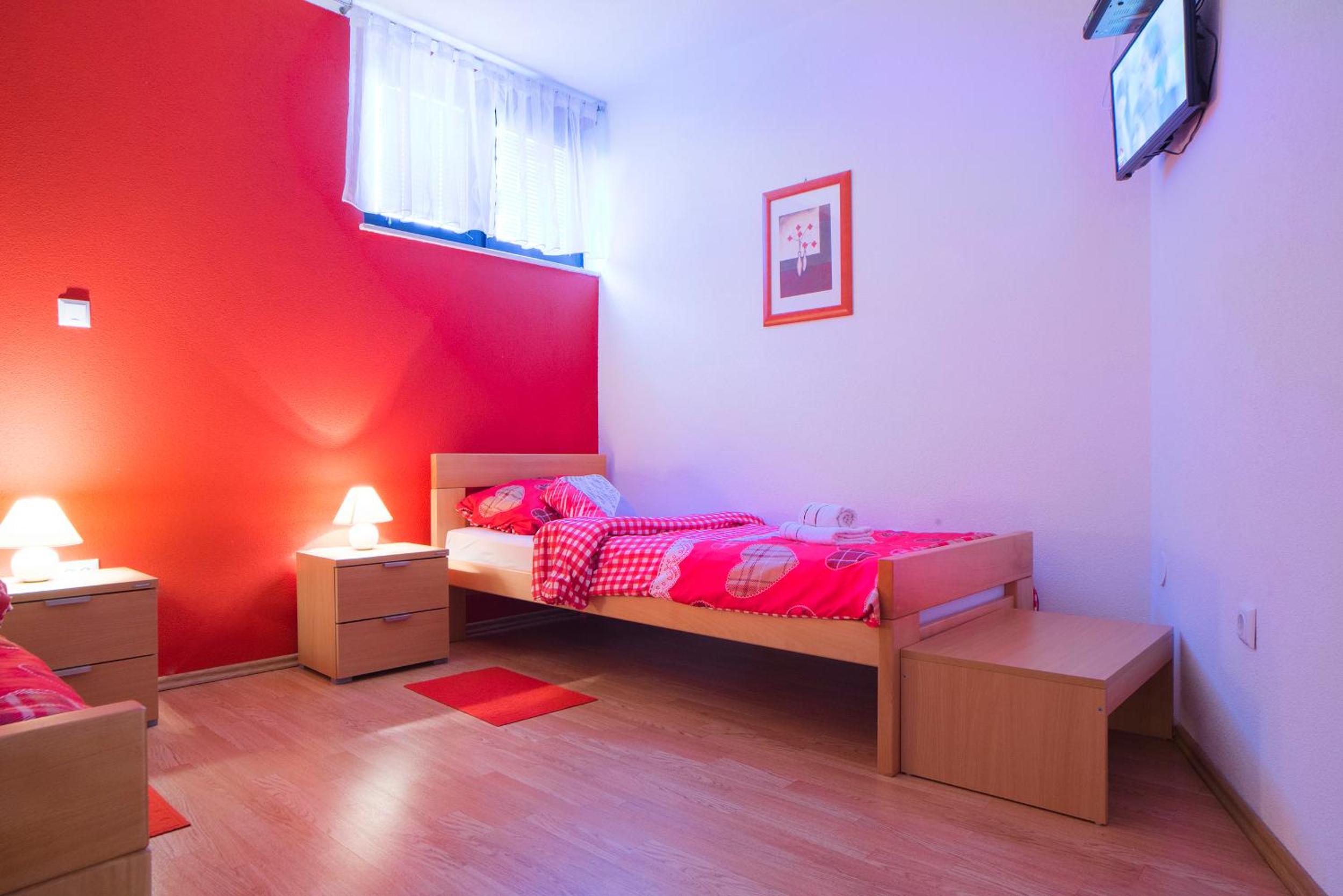 Double or Twin Room with Private Bathroom photo 3