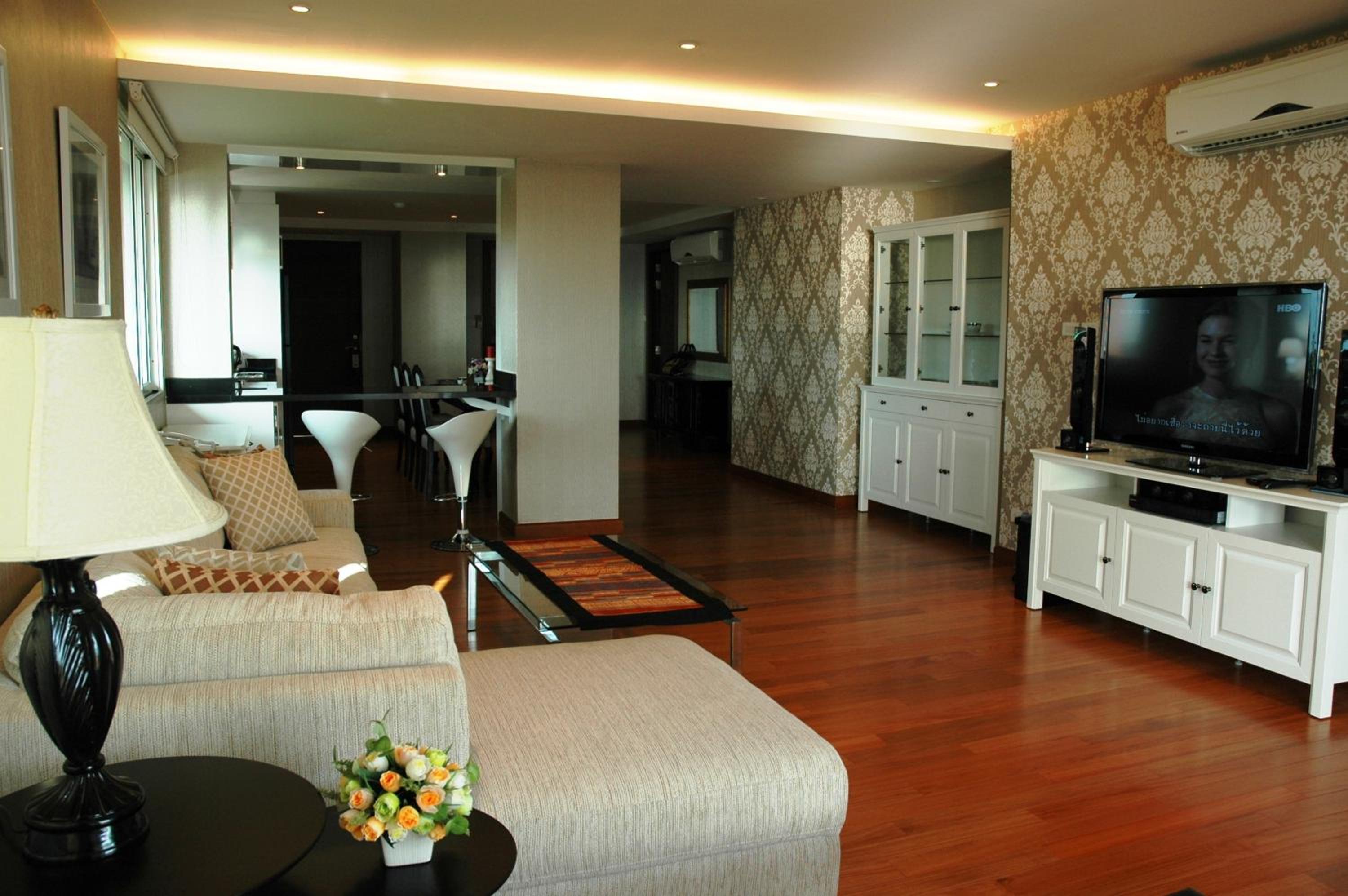 Penthouse Suite with Private Pool photo 3