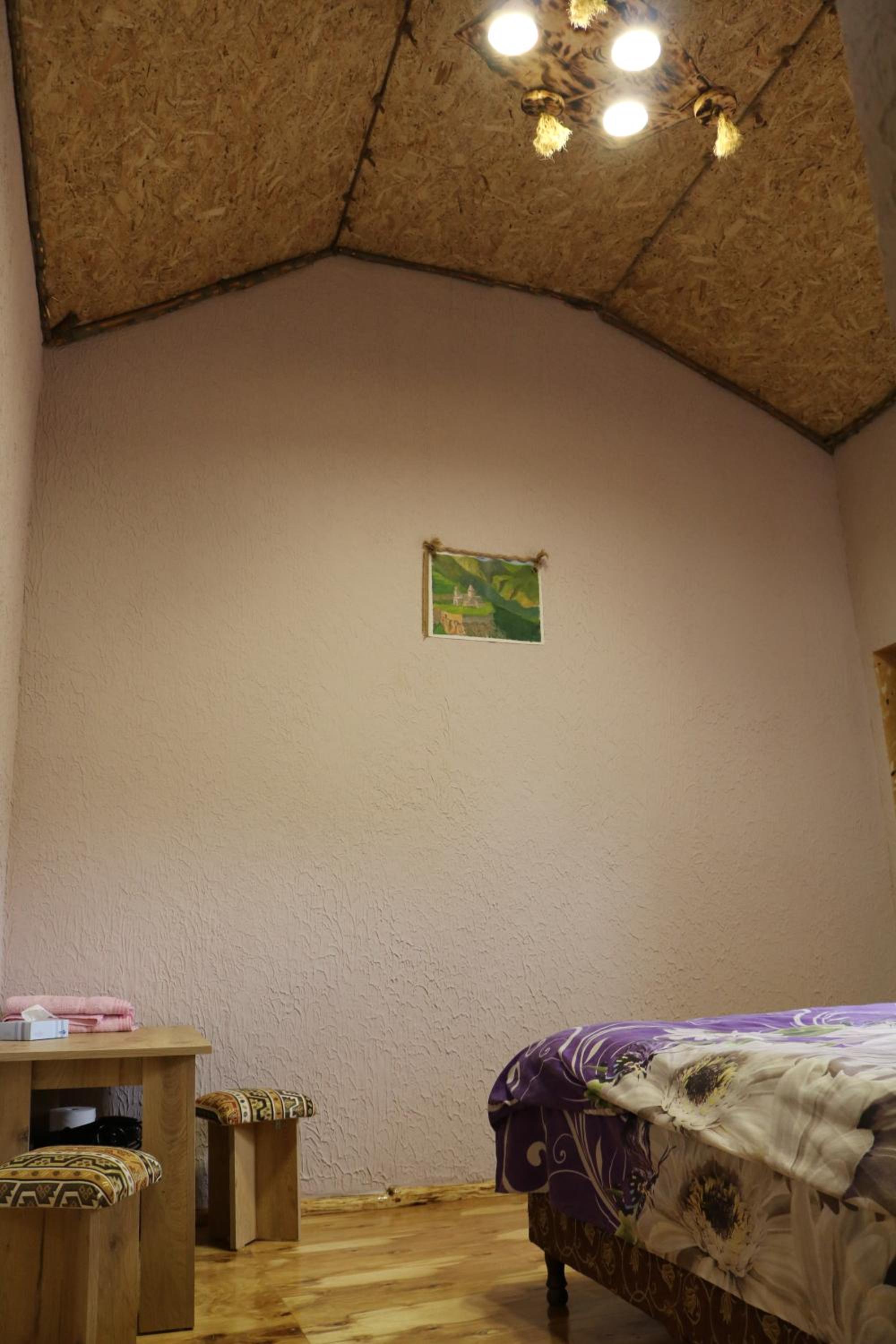 Double Room with Private Bathroom photo 2