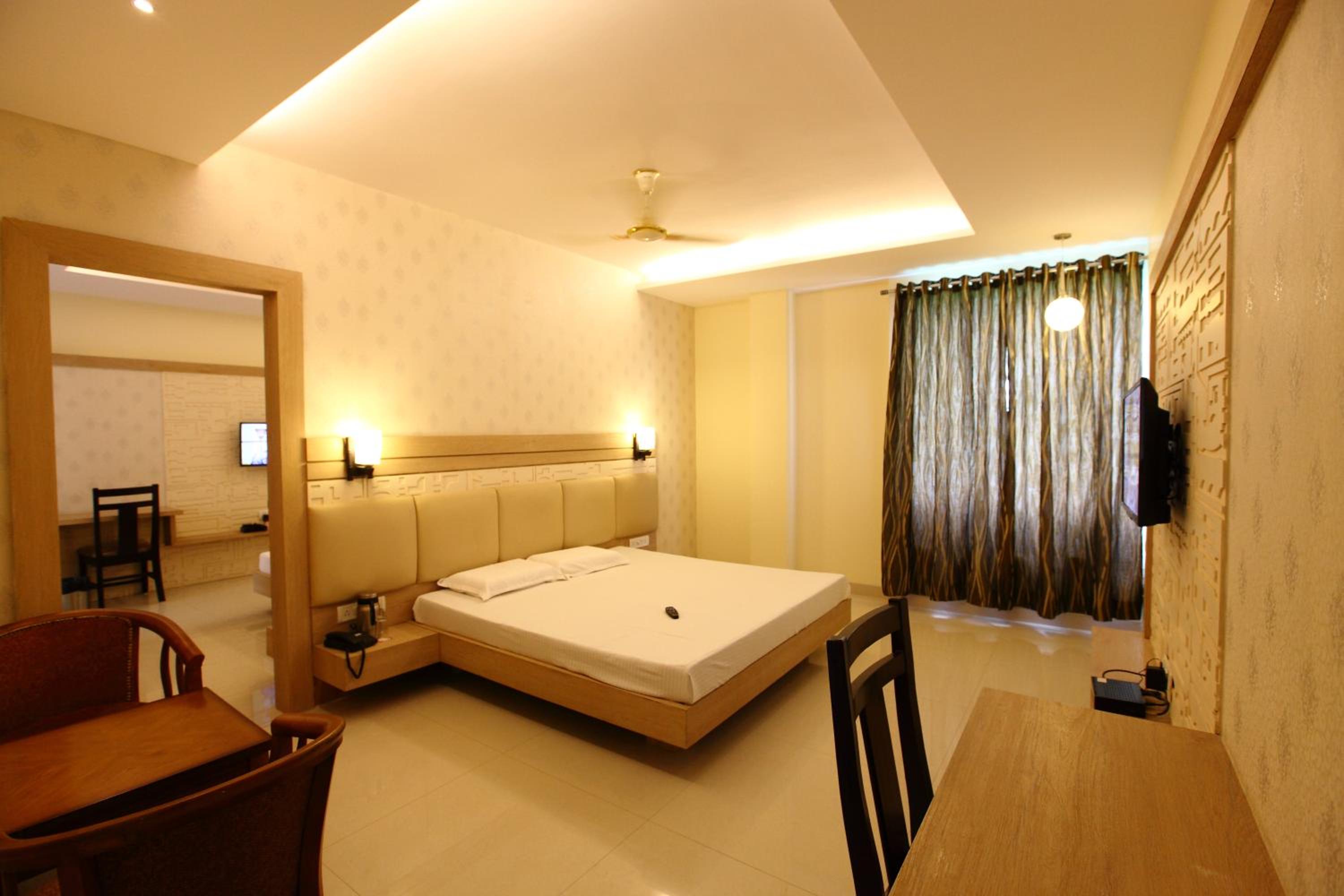 Budget Double Room photo 2
