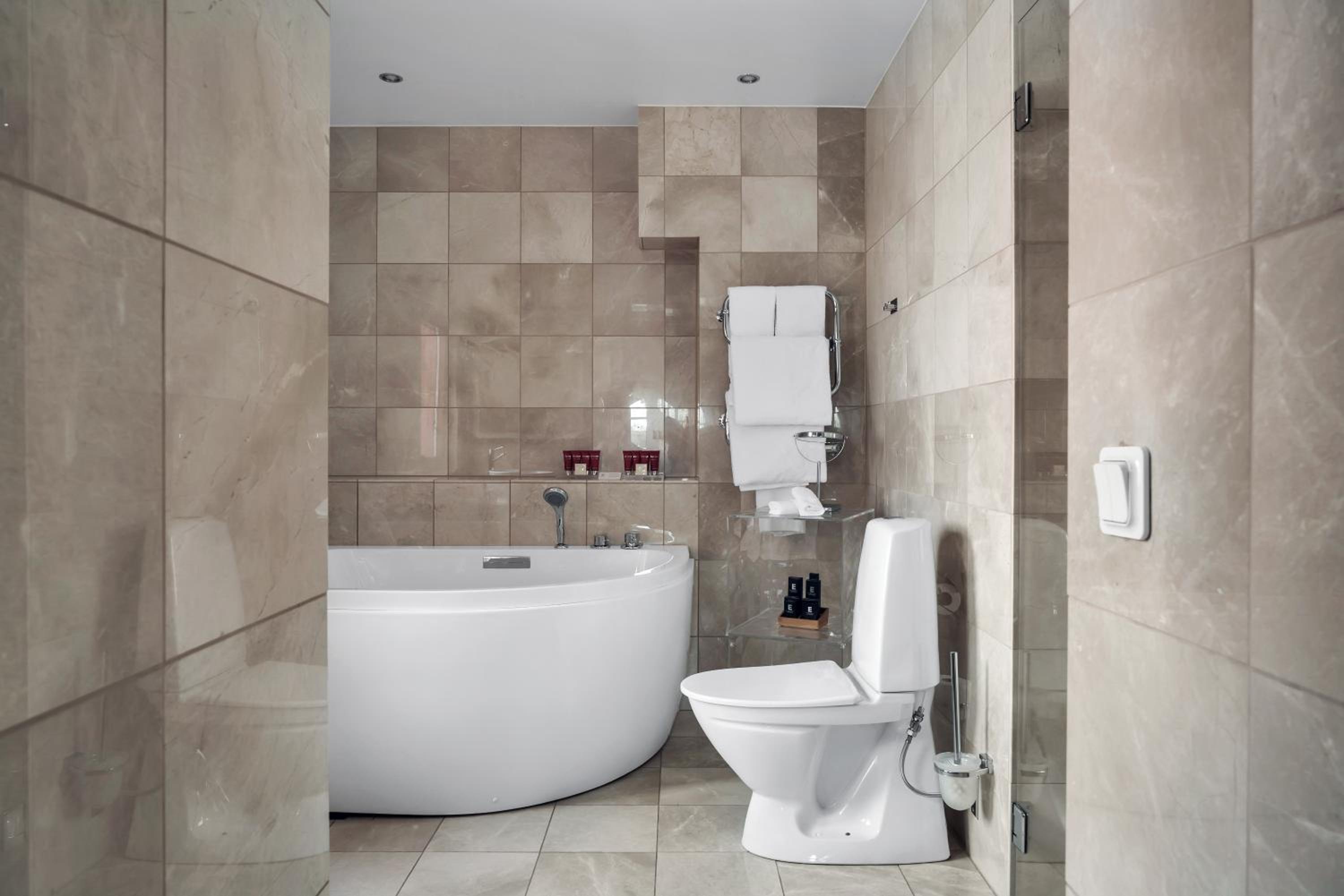 Suite - Spa Not Included photo 2