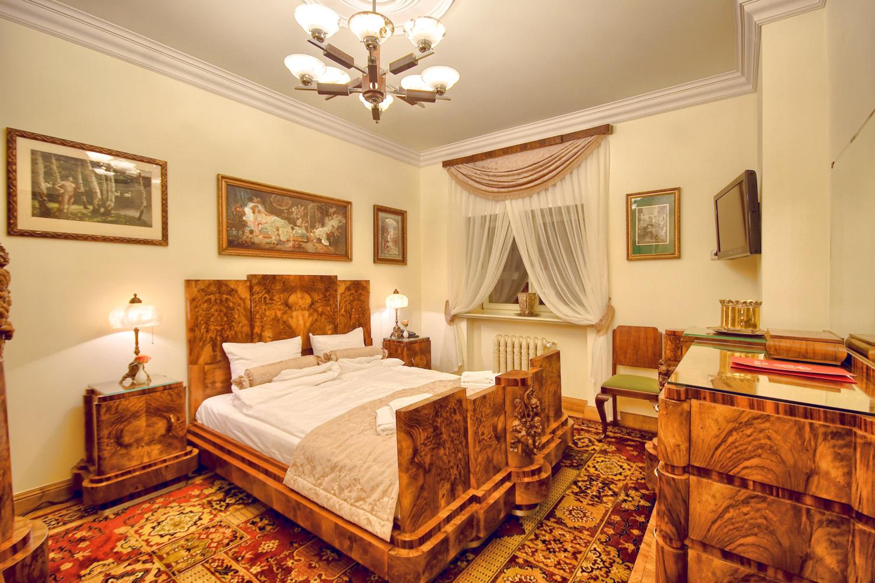 Deluxe Double or Twin Room photo 2