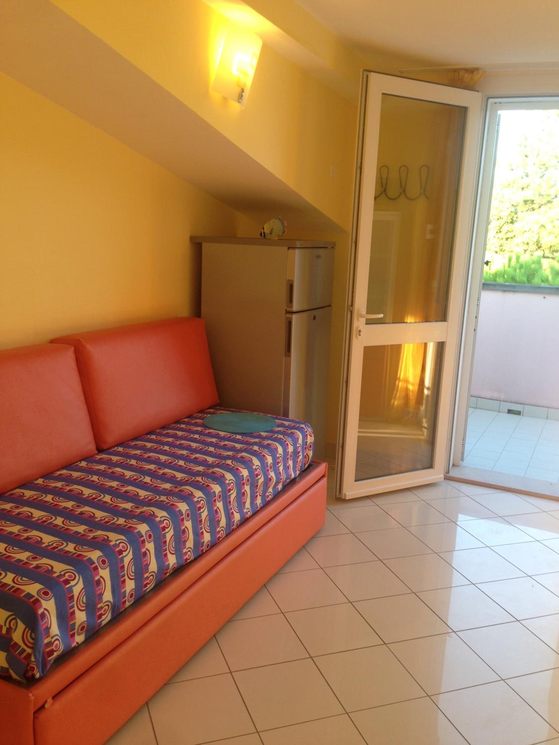 One-Bedroom Apartment photo 2