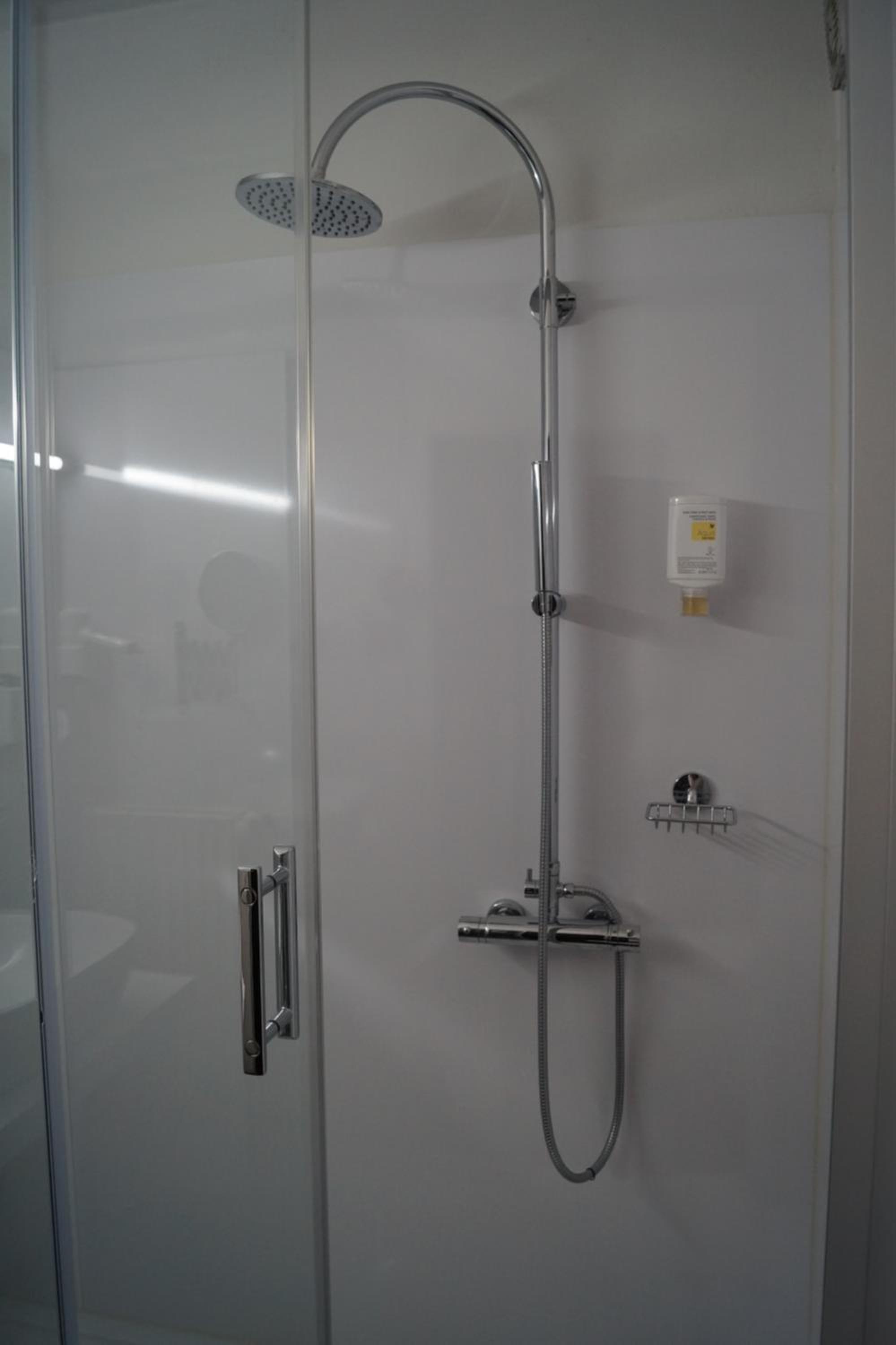 Double Room - Photo 6