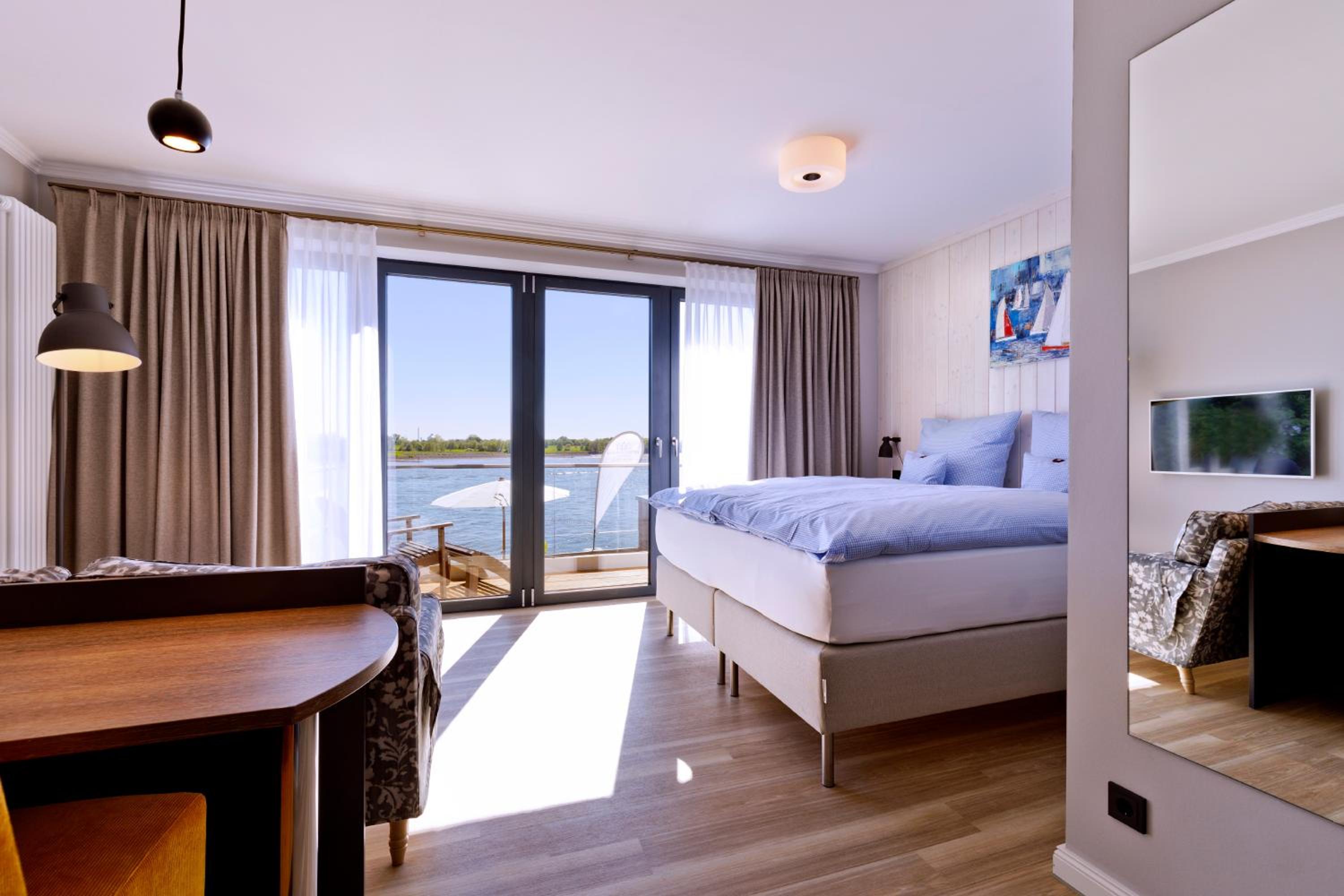 Double Room with Balcony photo 3