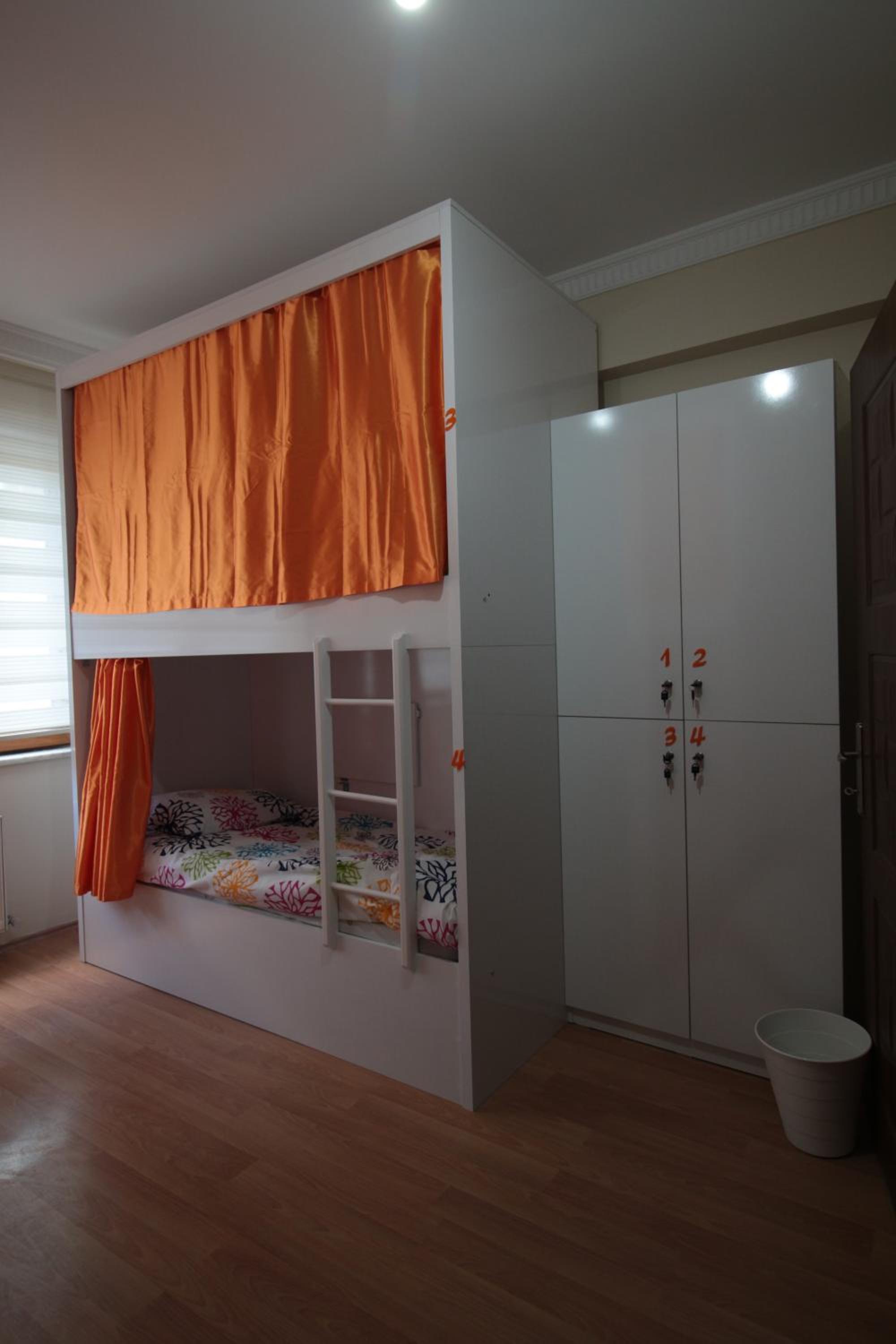 Bed in 6-Bed Dormitory Room