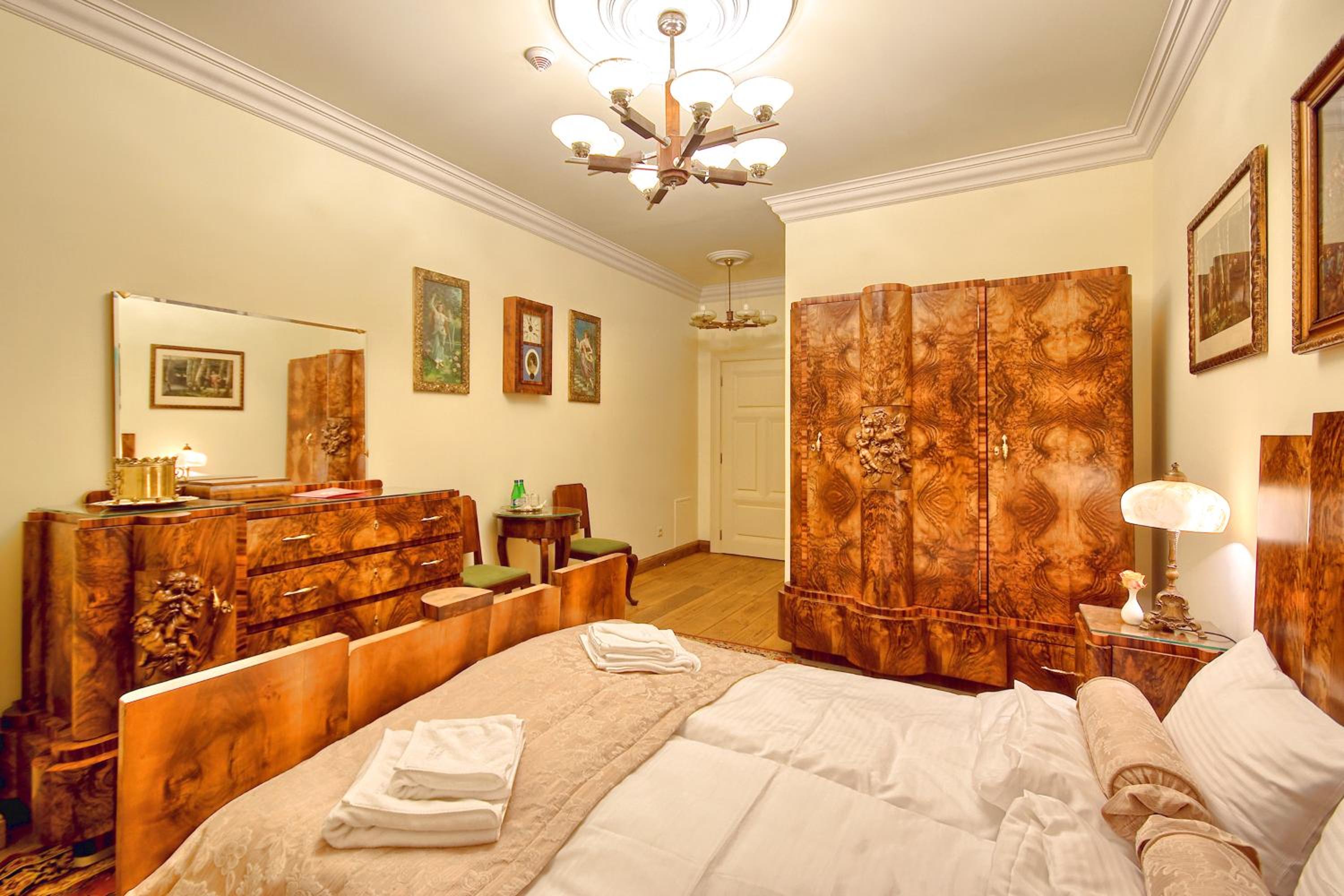 Deluxe Double or Twin Room photo 3
