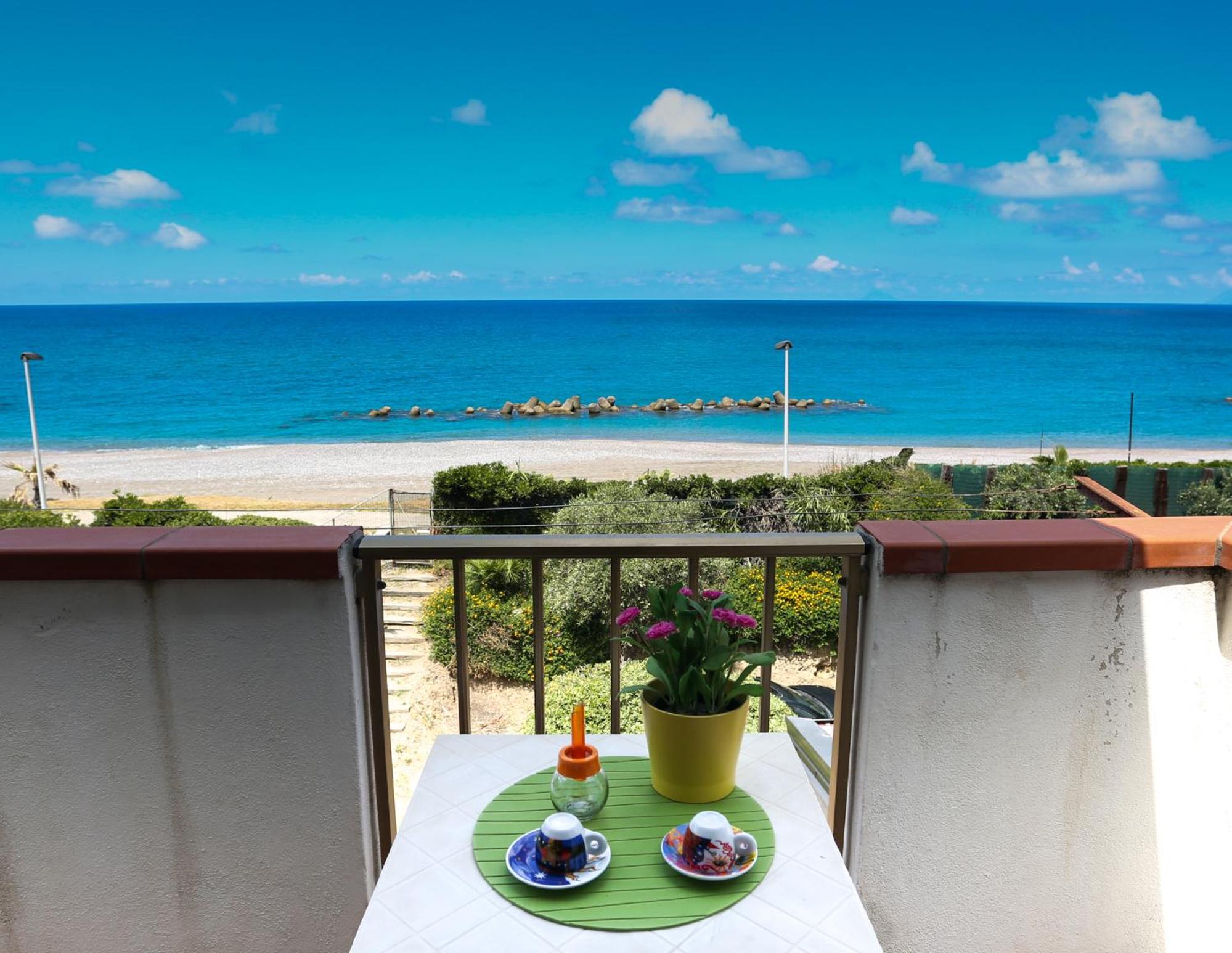 Two-Bedroom Apartment with Sea View photo 2