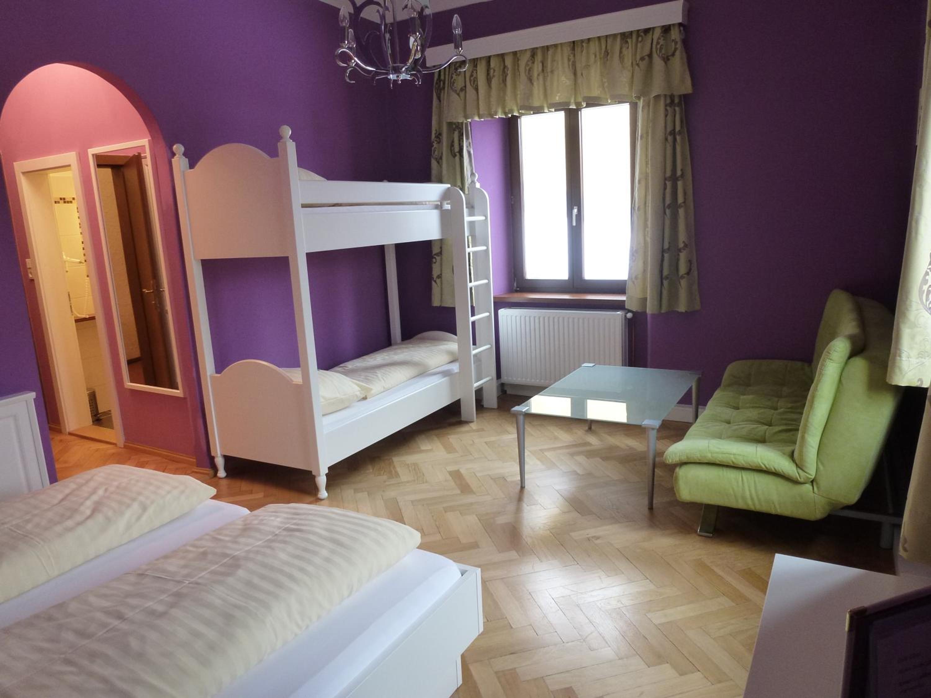 Quadruple Room - Photo 4