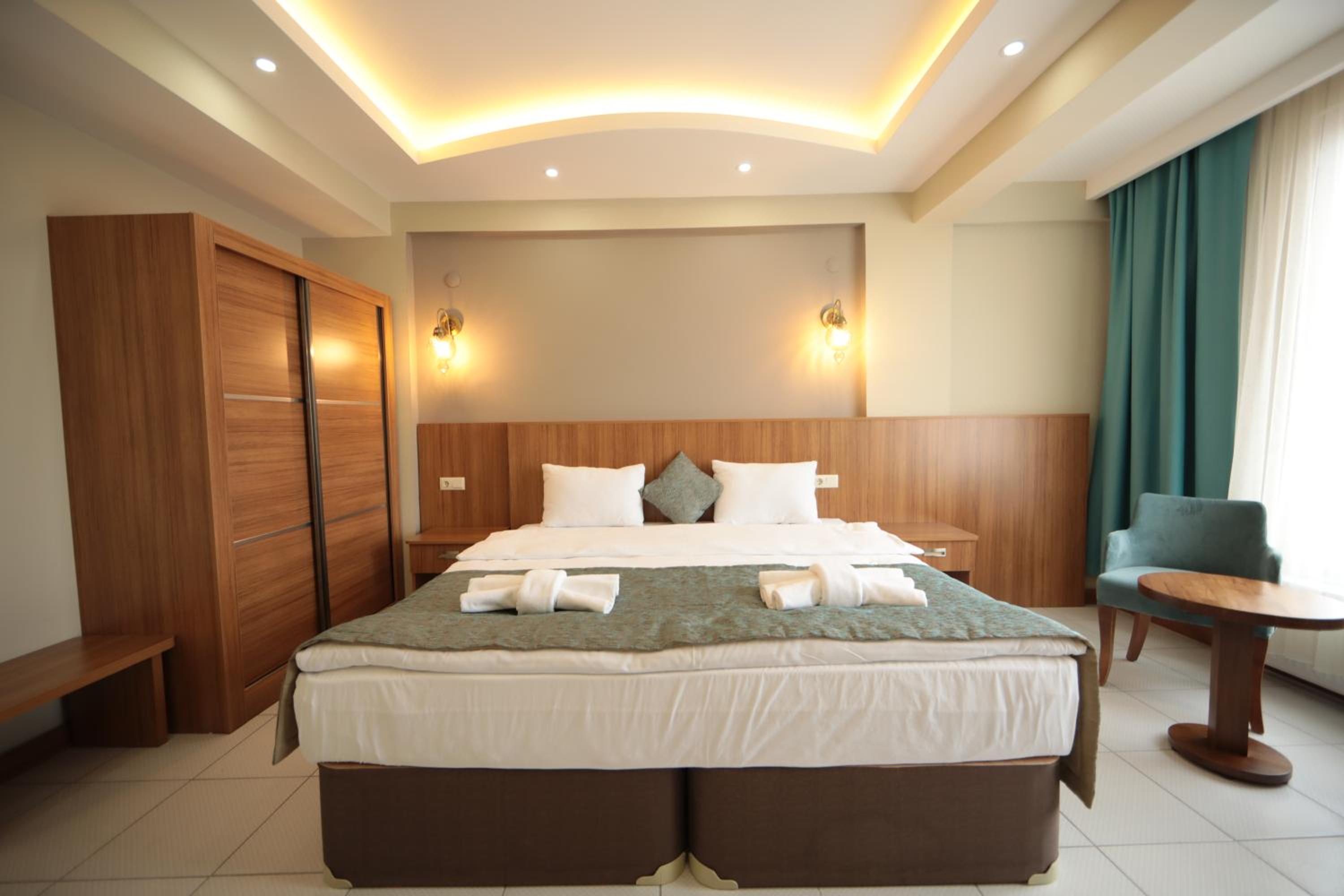 Budget Double Room photo 1