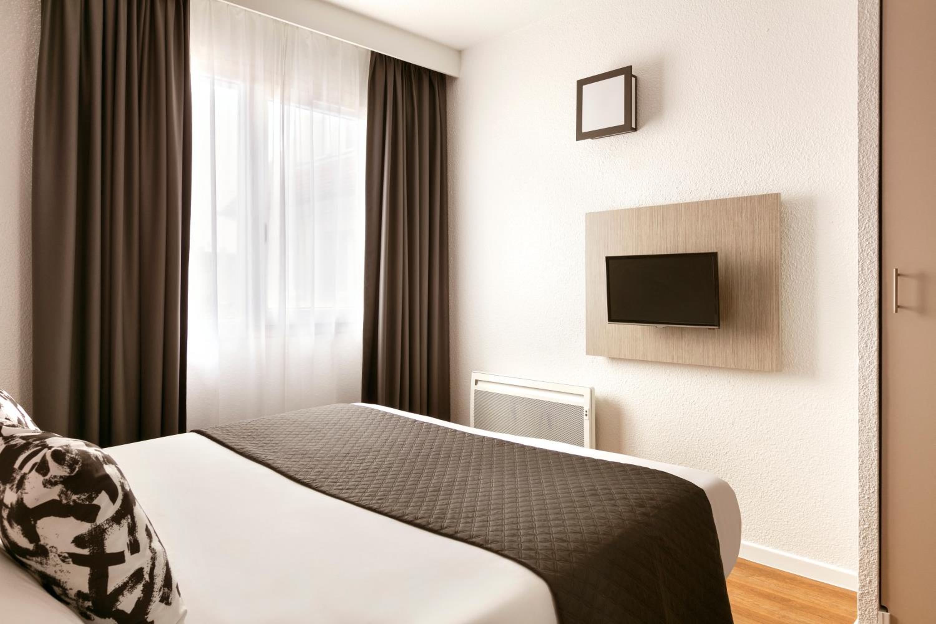 Standard Apartment