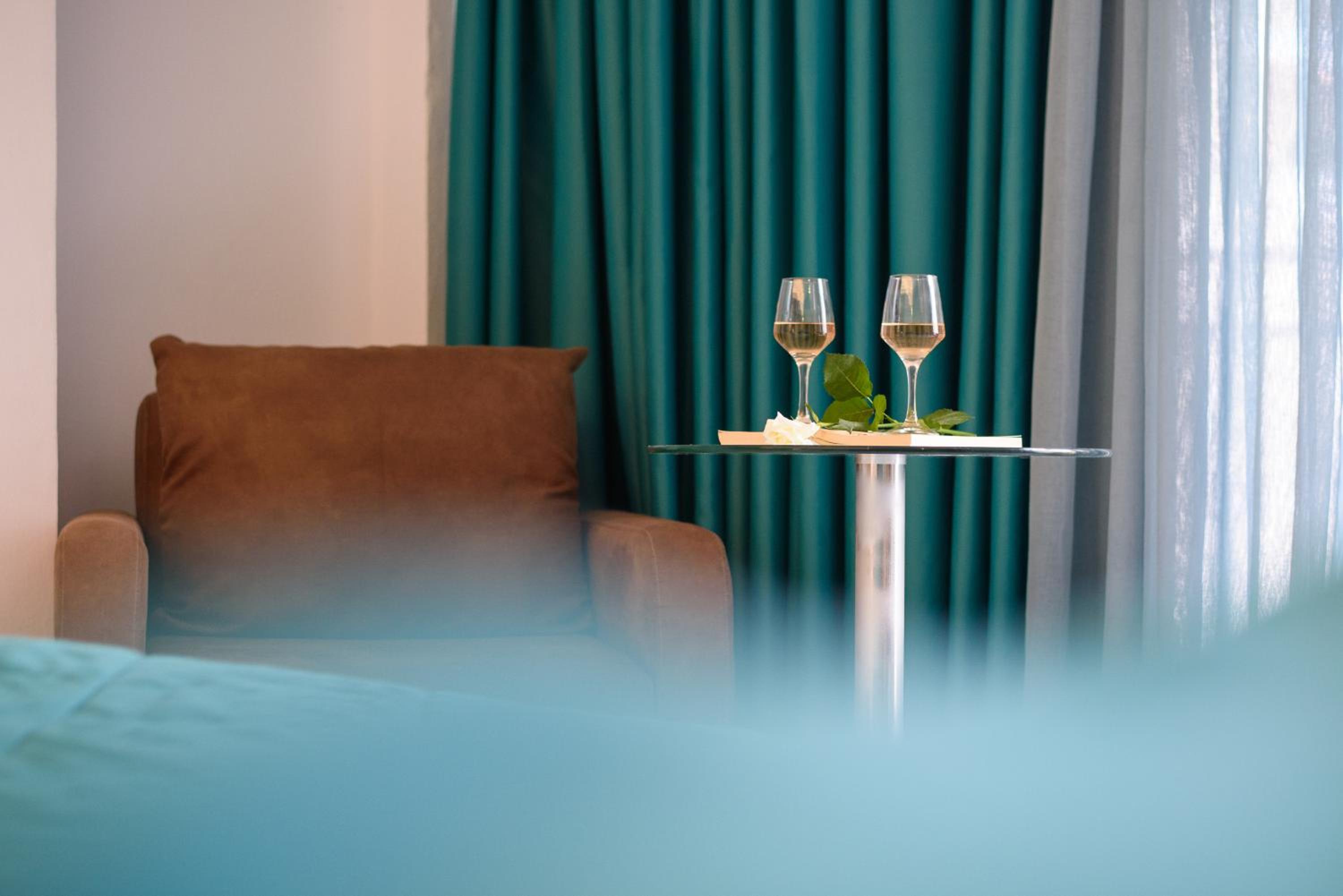 Deluxe Double or Twin Room photo 3
