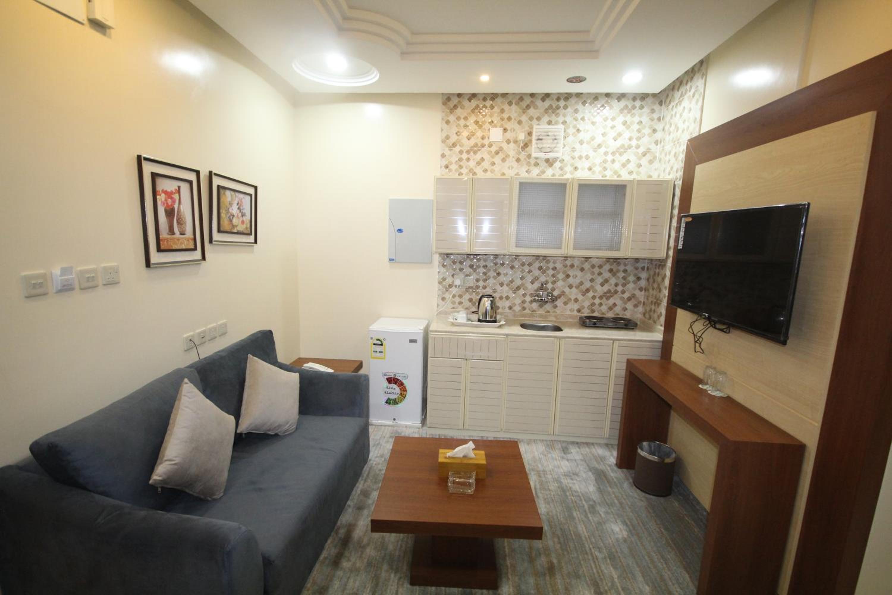 Deluxe Suite photo 2