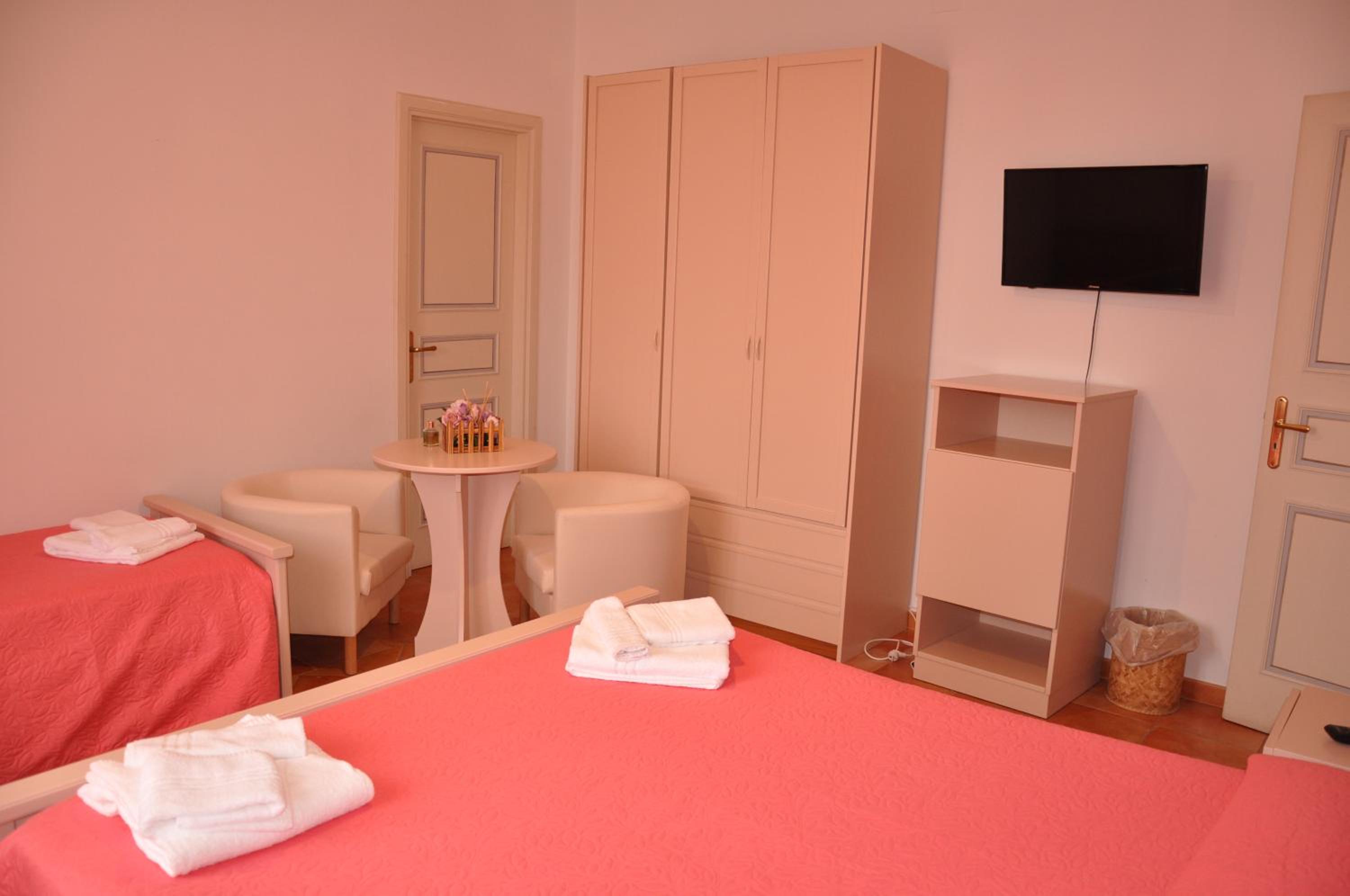 Triple Room photo 1