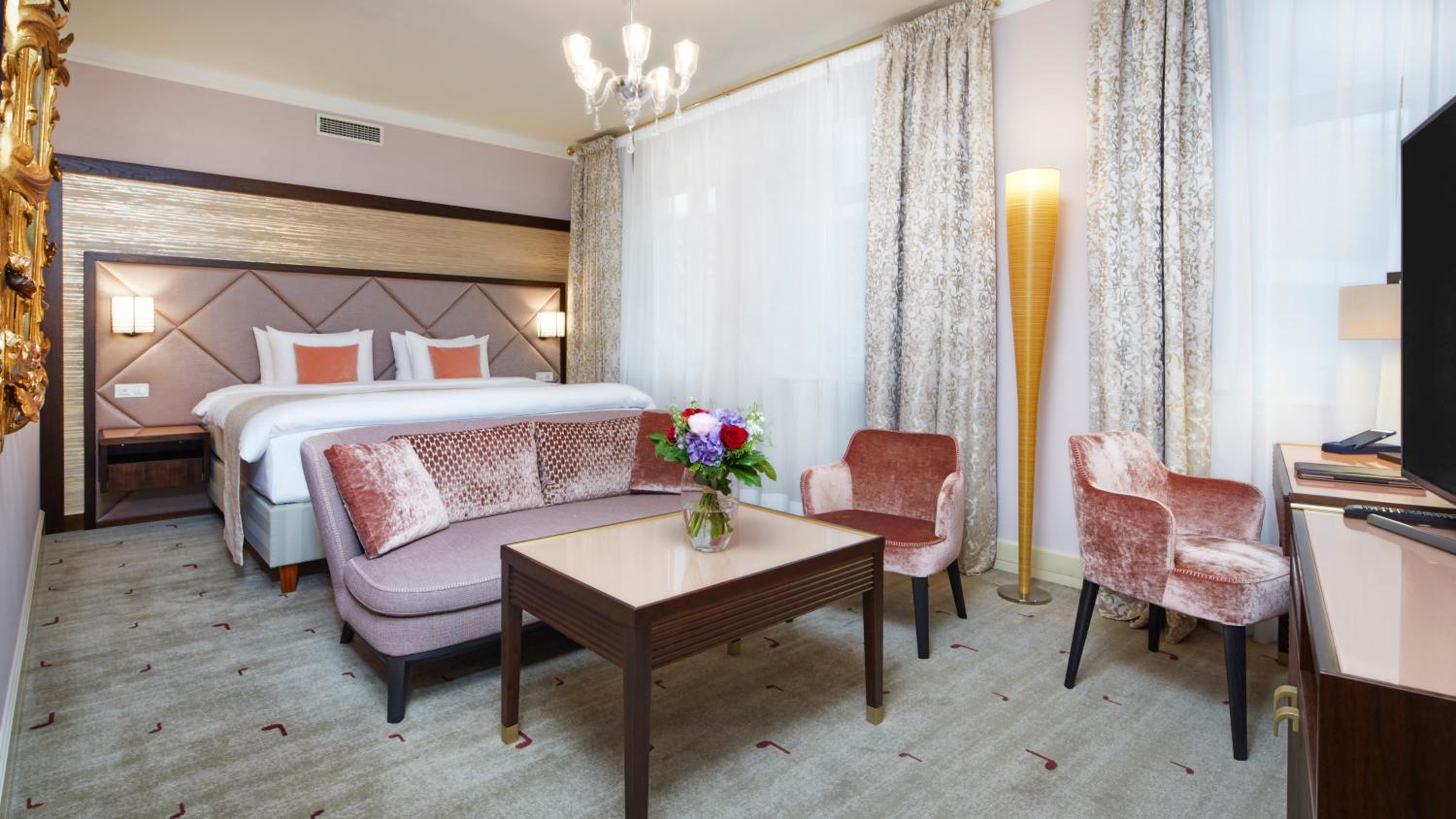 Junior Suite King photo 1