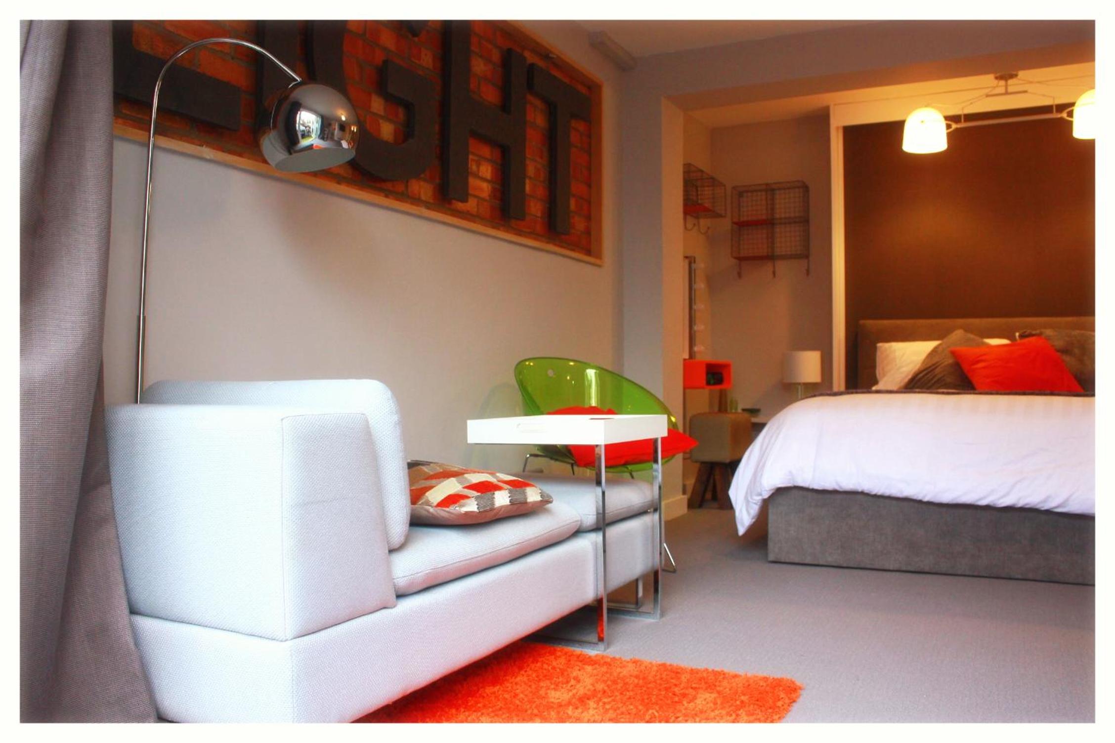 Studio Apartment - Photo 17