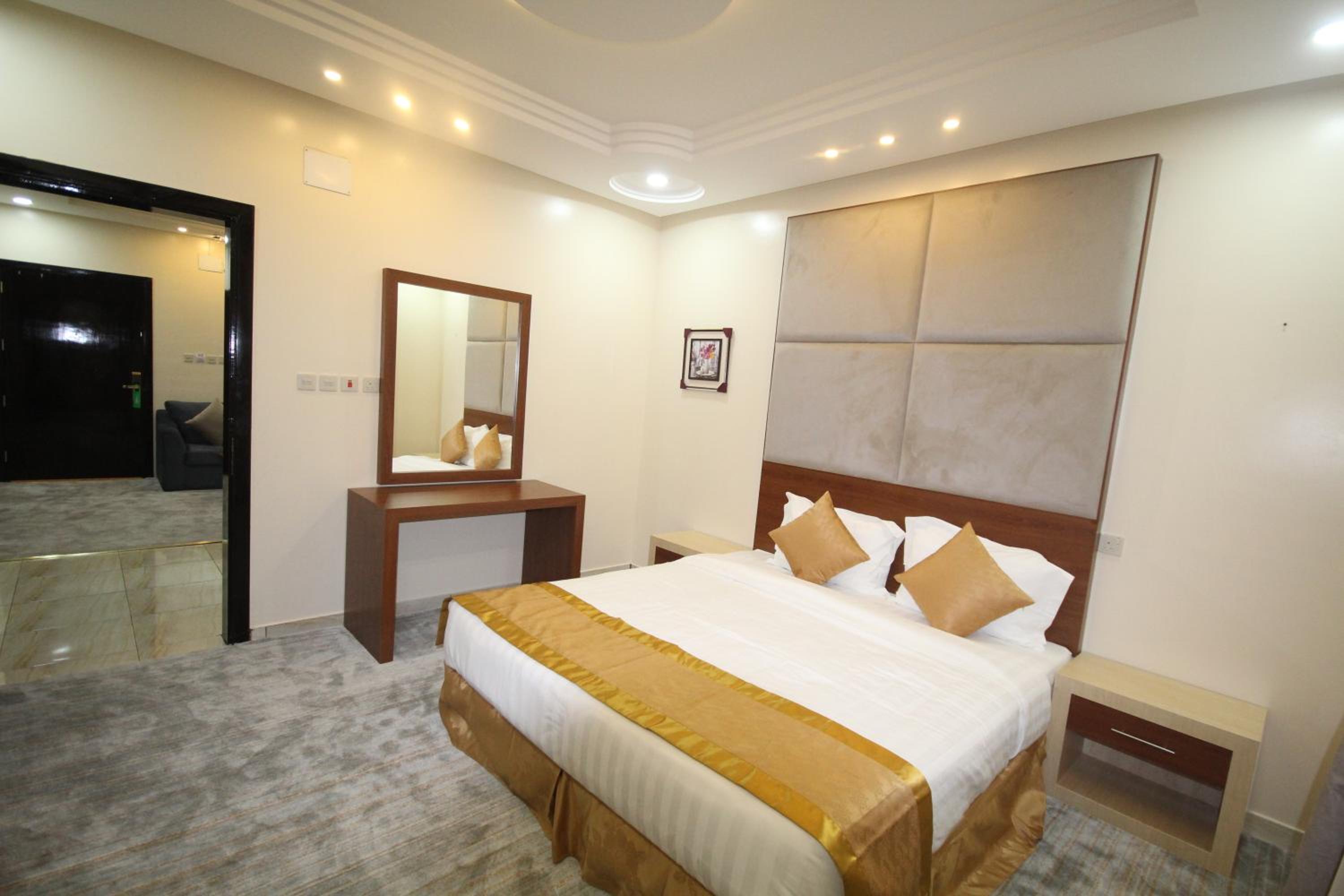 Deluxe Suite photo 1