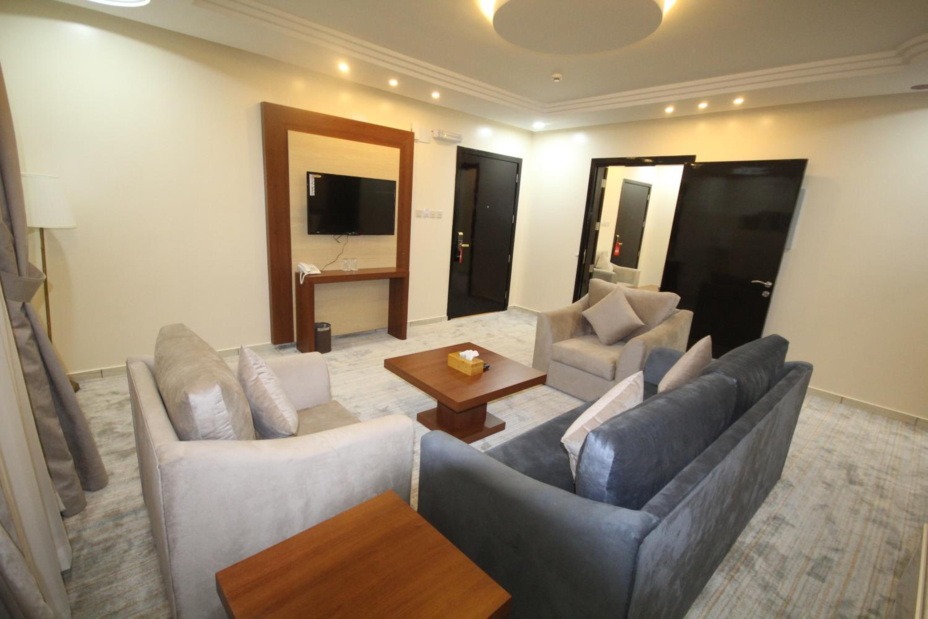 Two-Bedroom Suite photo 3