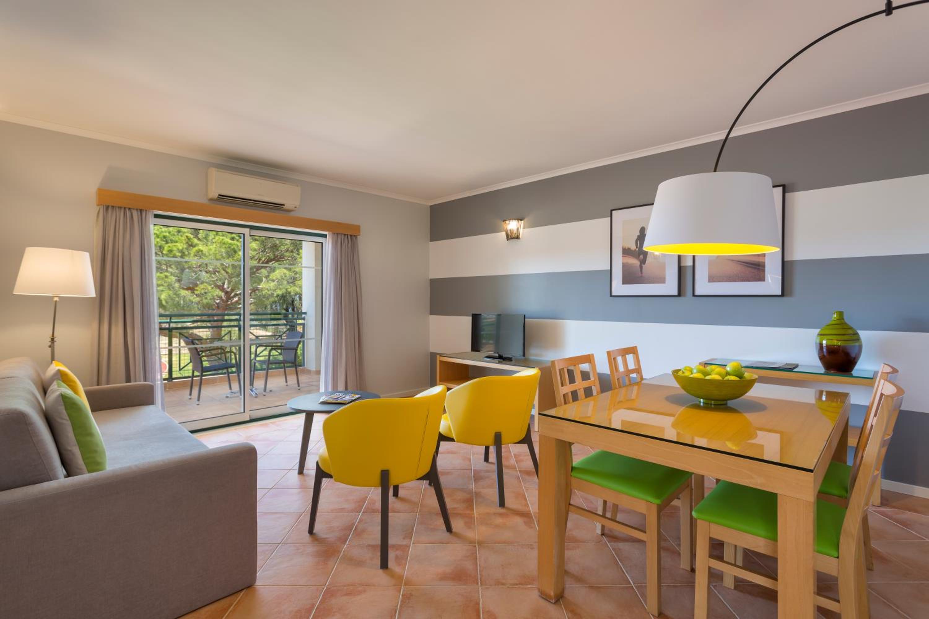 One-Bedroom Apartment (2 Adults + 2 Children) - Photo 2