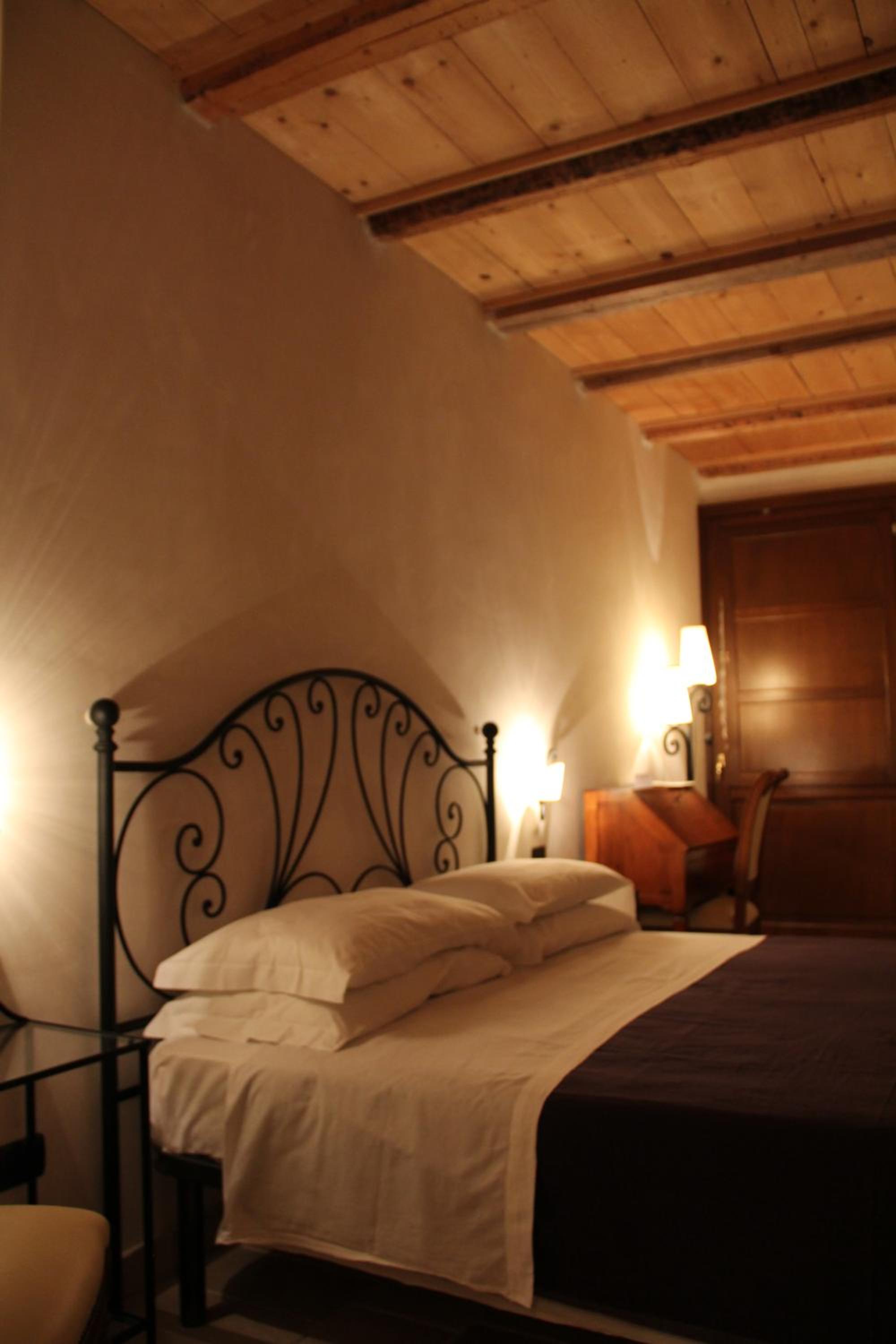 Standard Double Room with Sea View - Photo 2