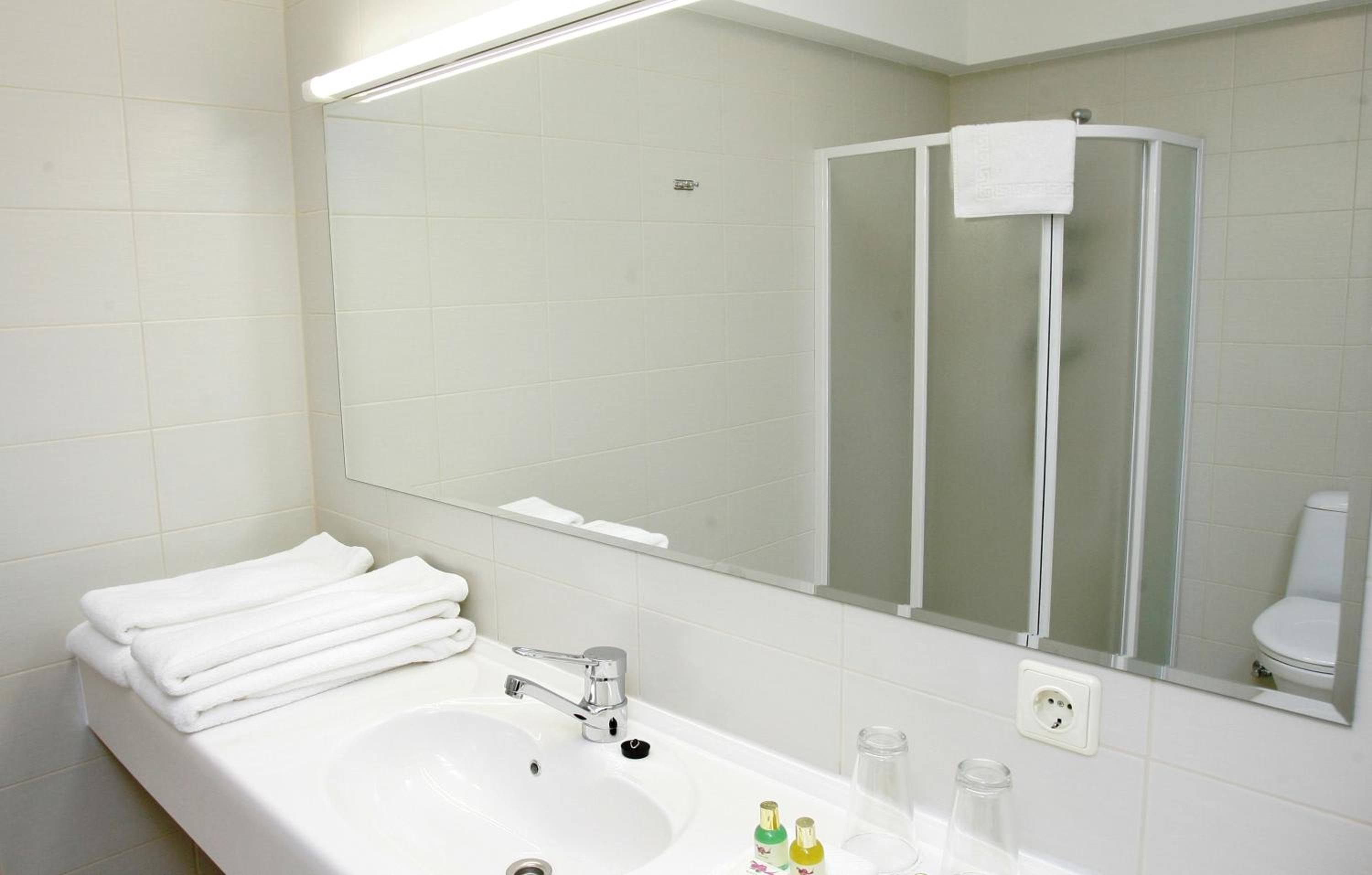 Double or Twin Room photo 3