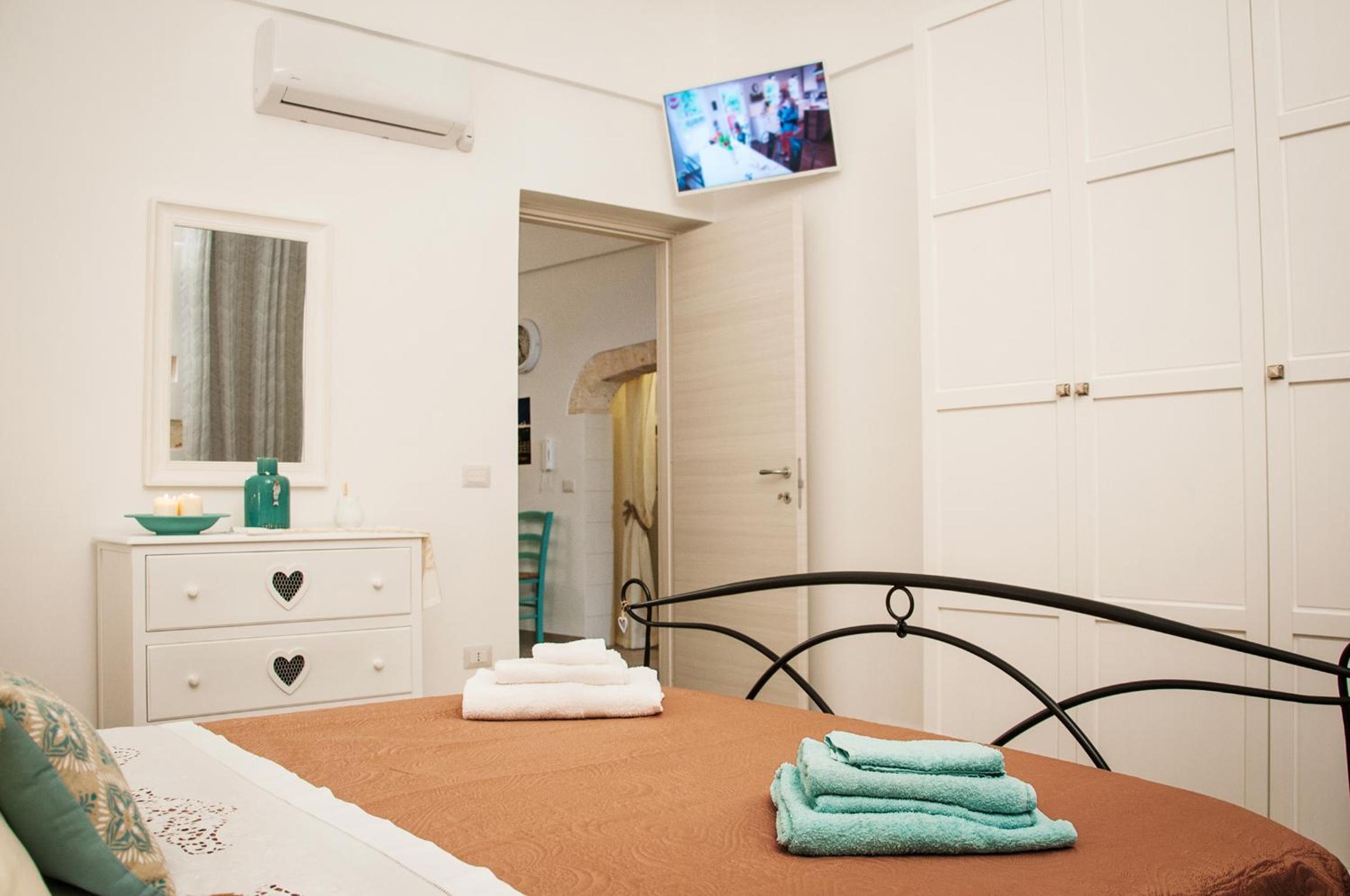 Apartment photo 2